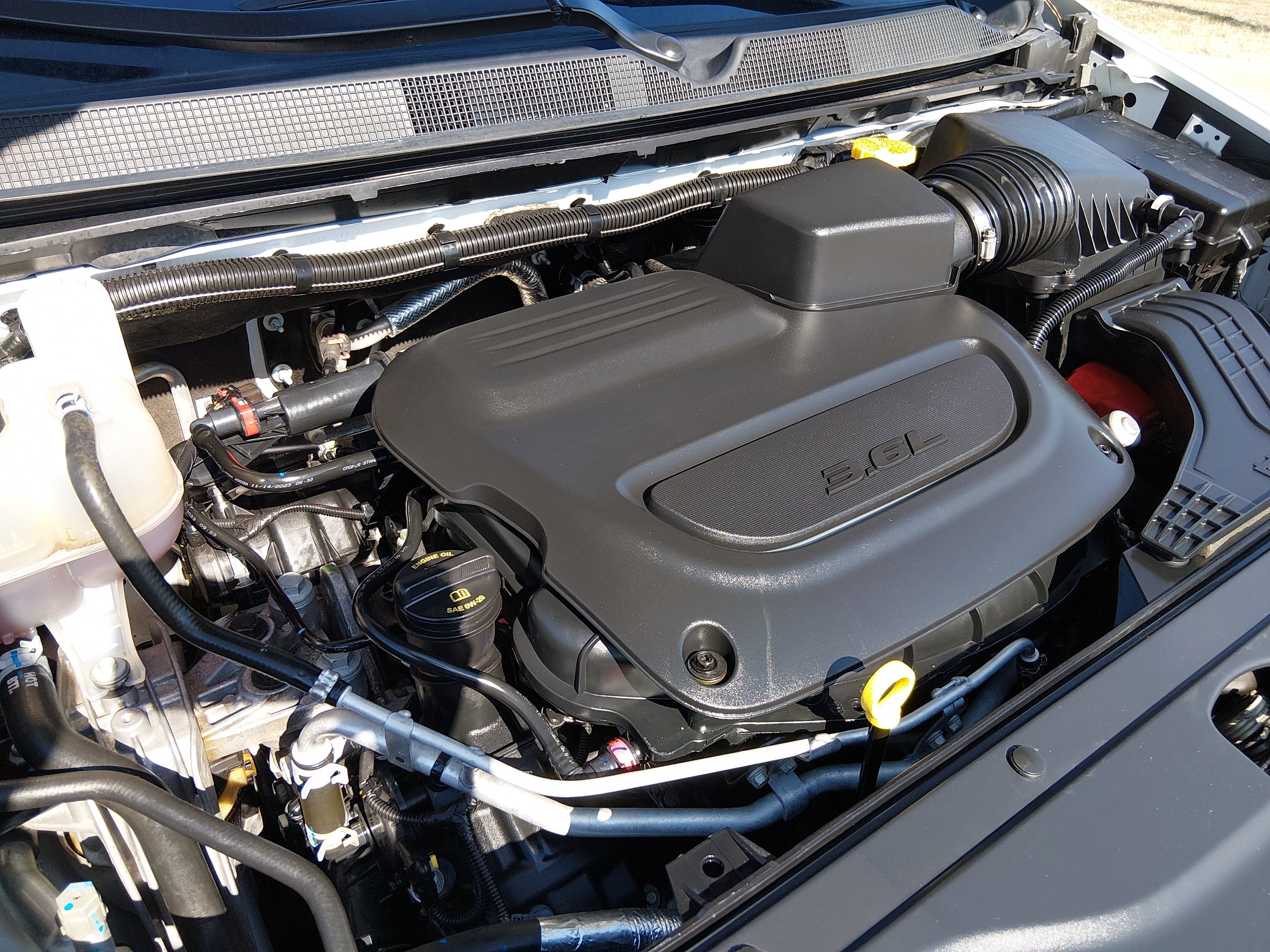 2024 Chrysler Voyager LX - Photo 9