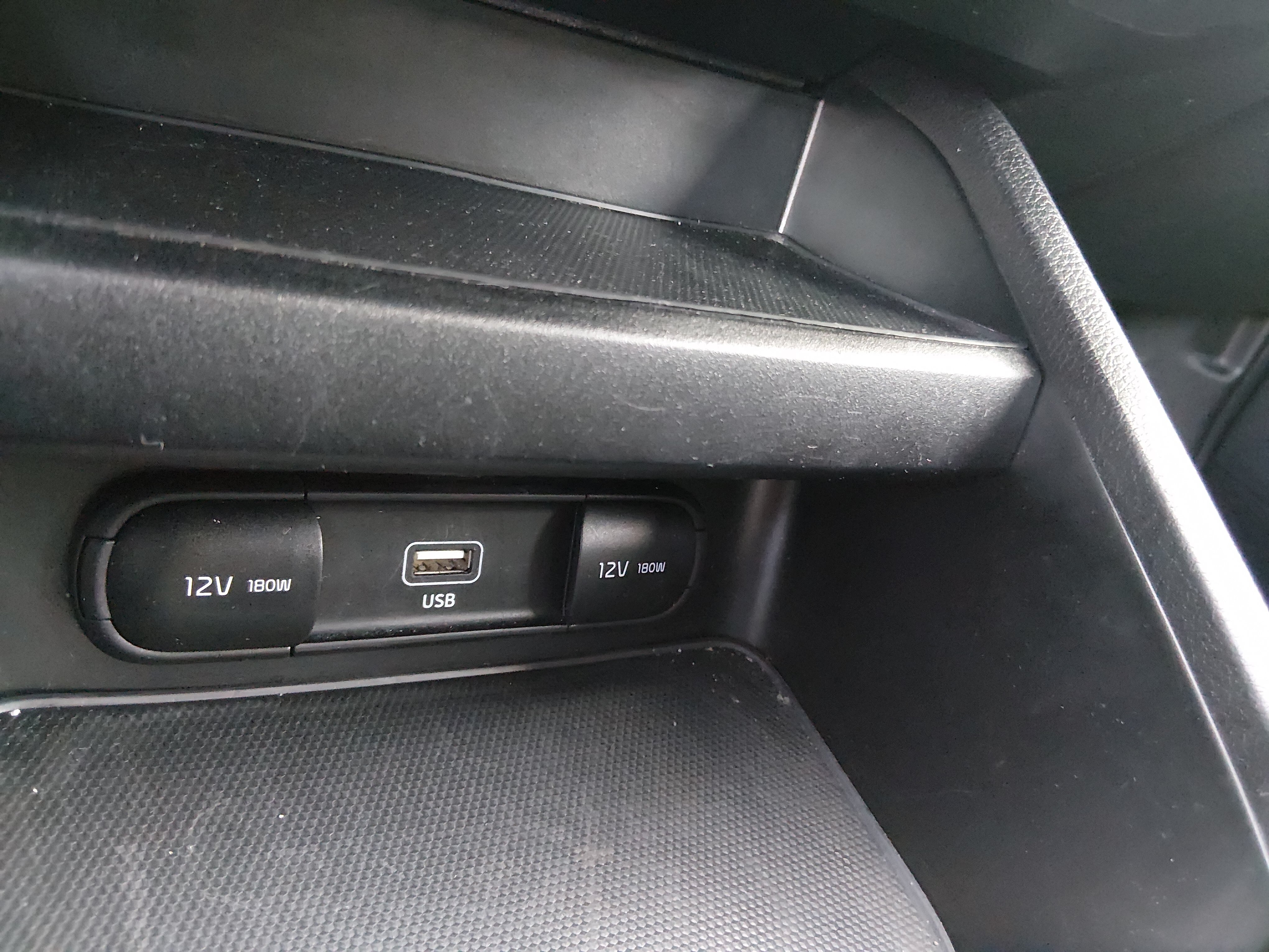 2023 Kia Forte LXS - Photo 18