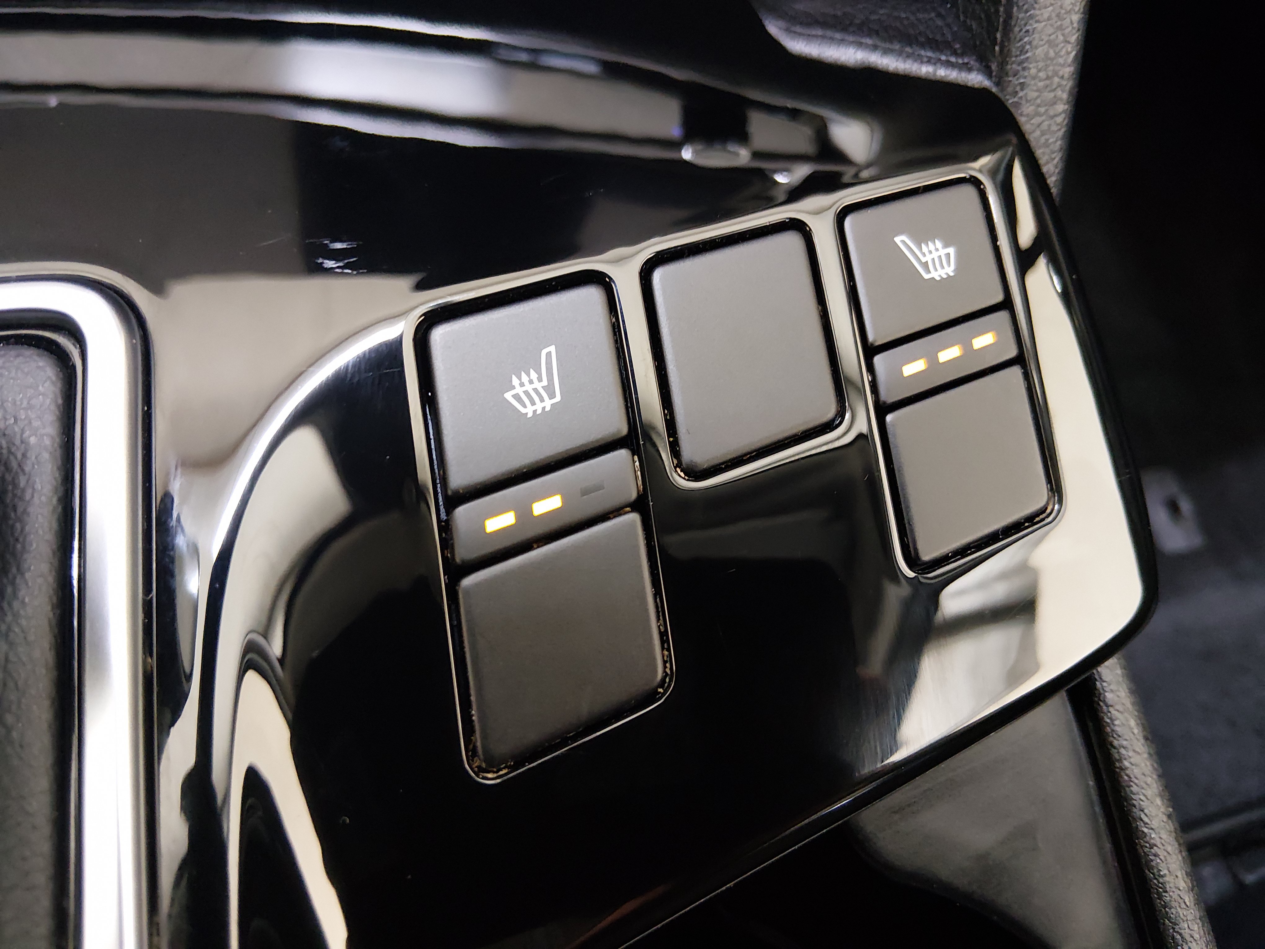 2024 Kia Sportage SX - Photo 18
