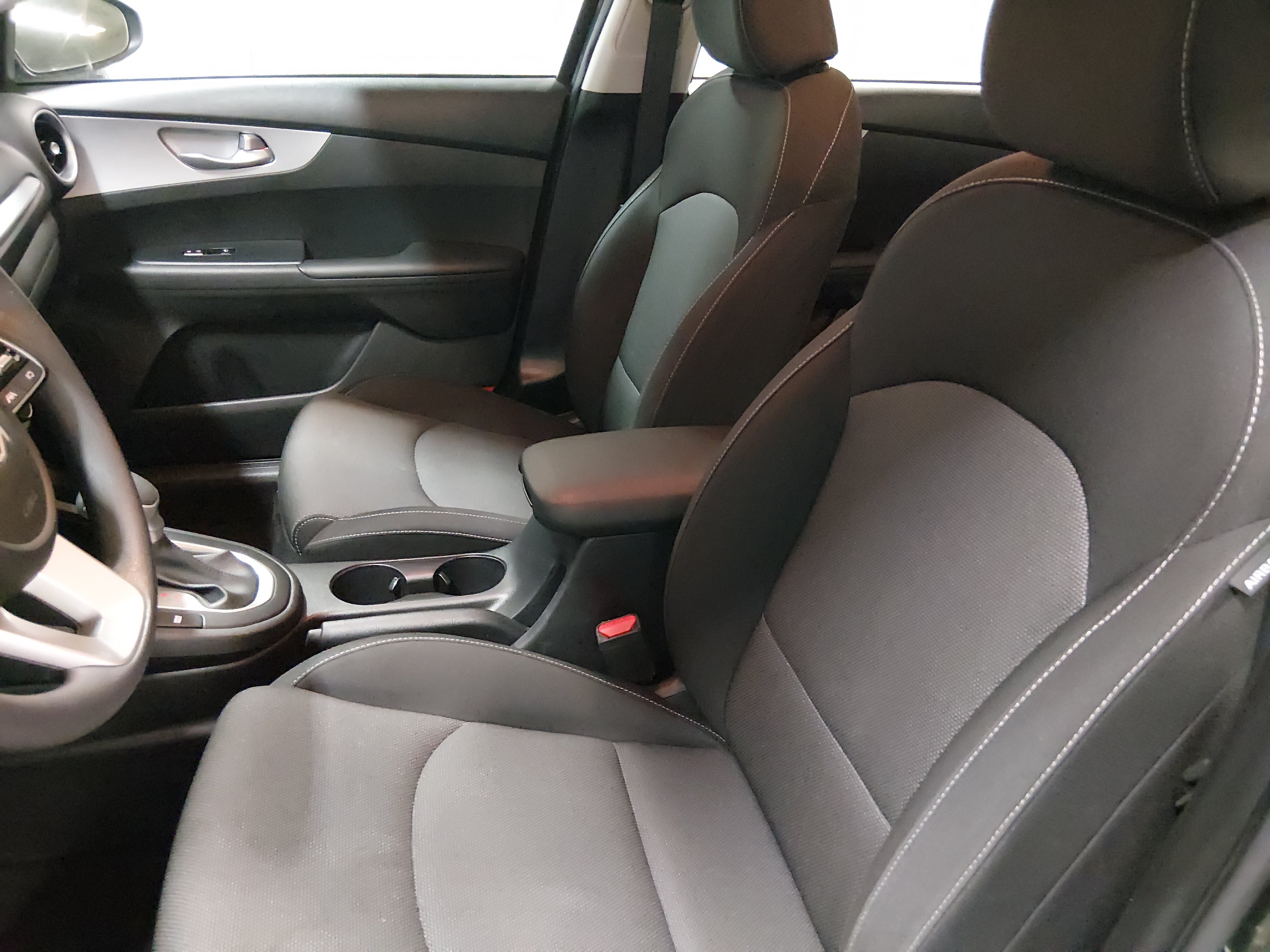 2024 Kia Forte LXS - Photo 22