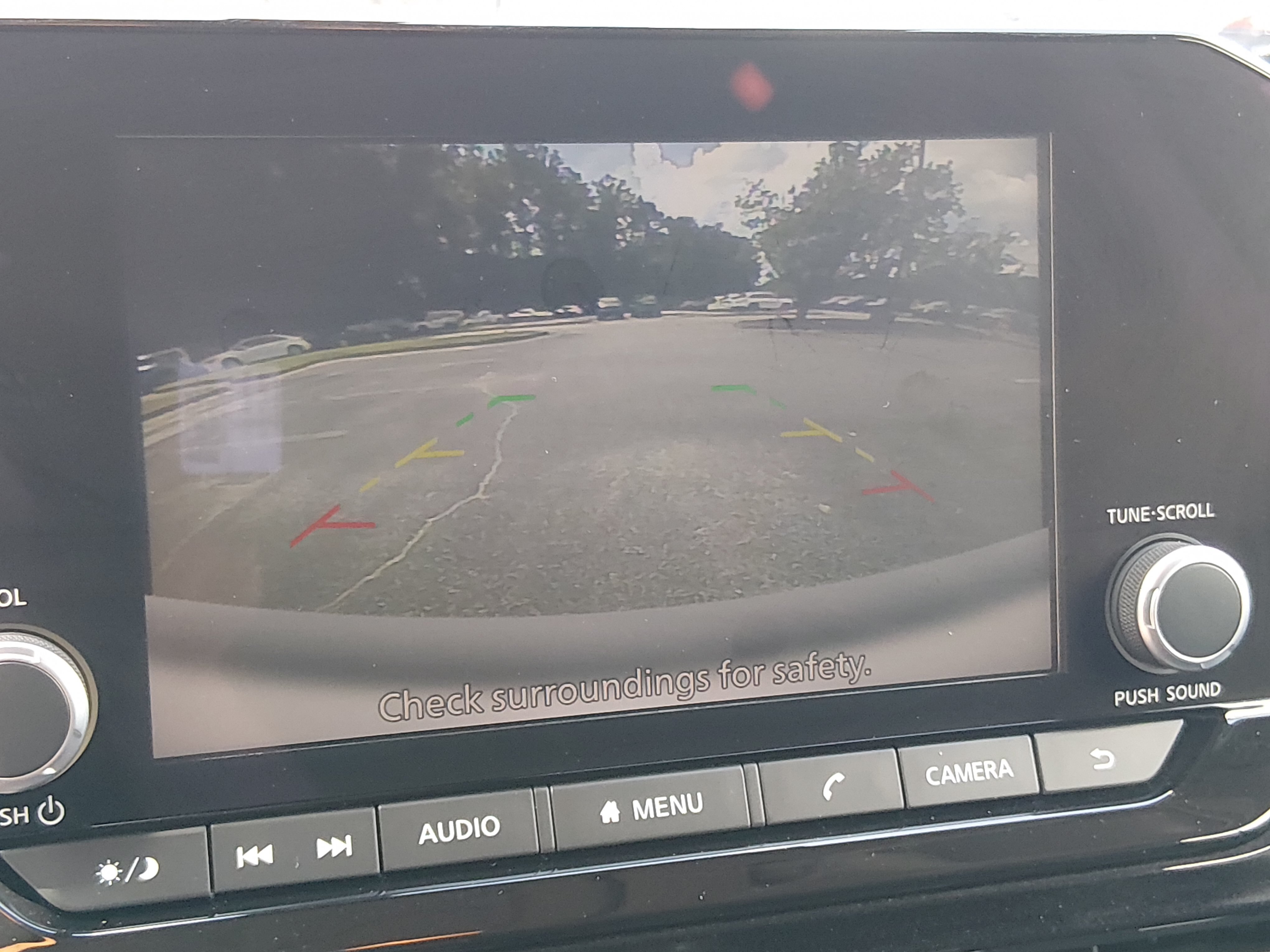 2024 Nissan Pathfinder SV - Photo 16