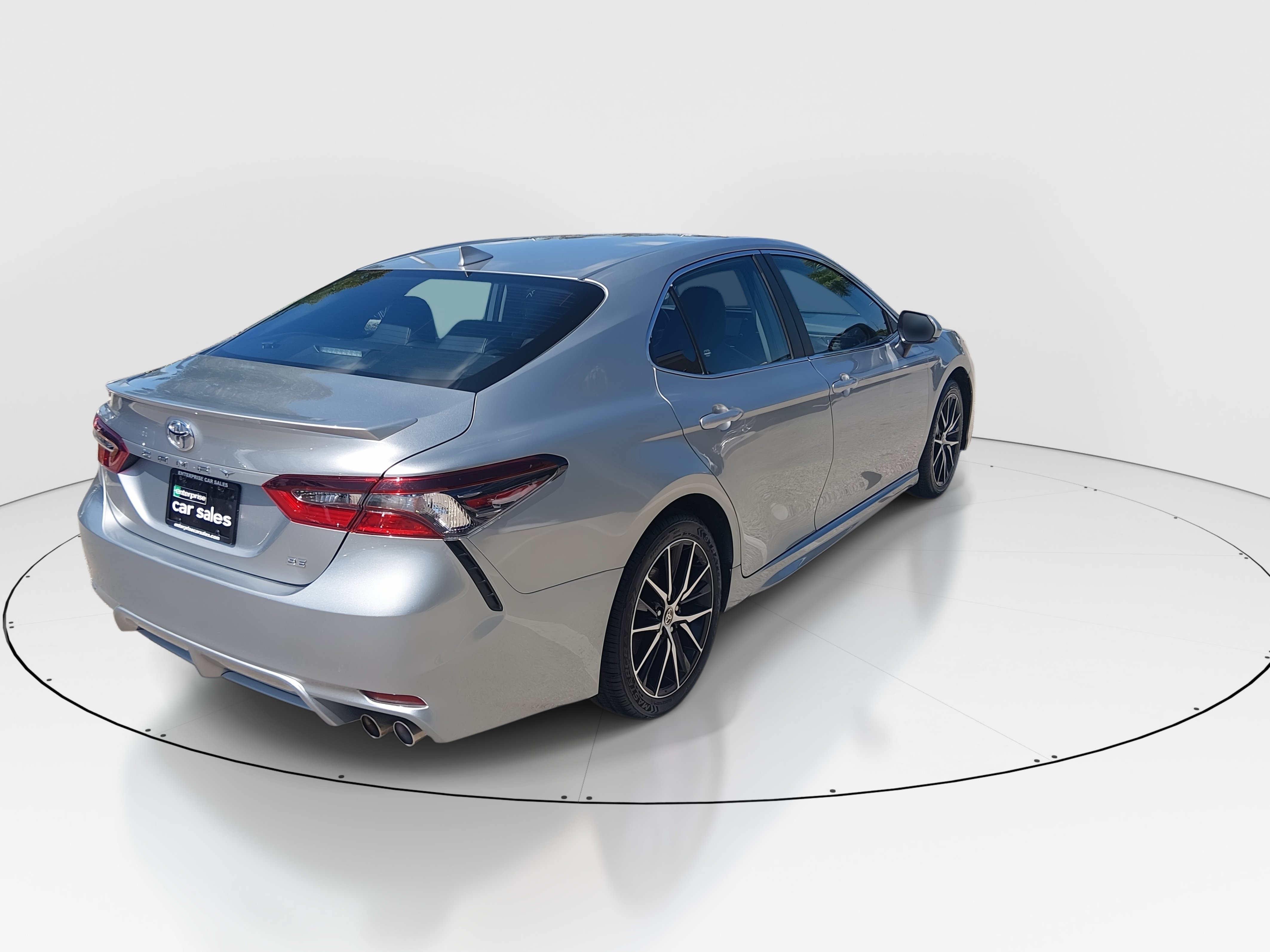2023 Toyota Camry SE - Photo 7