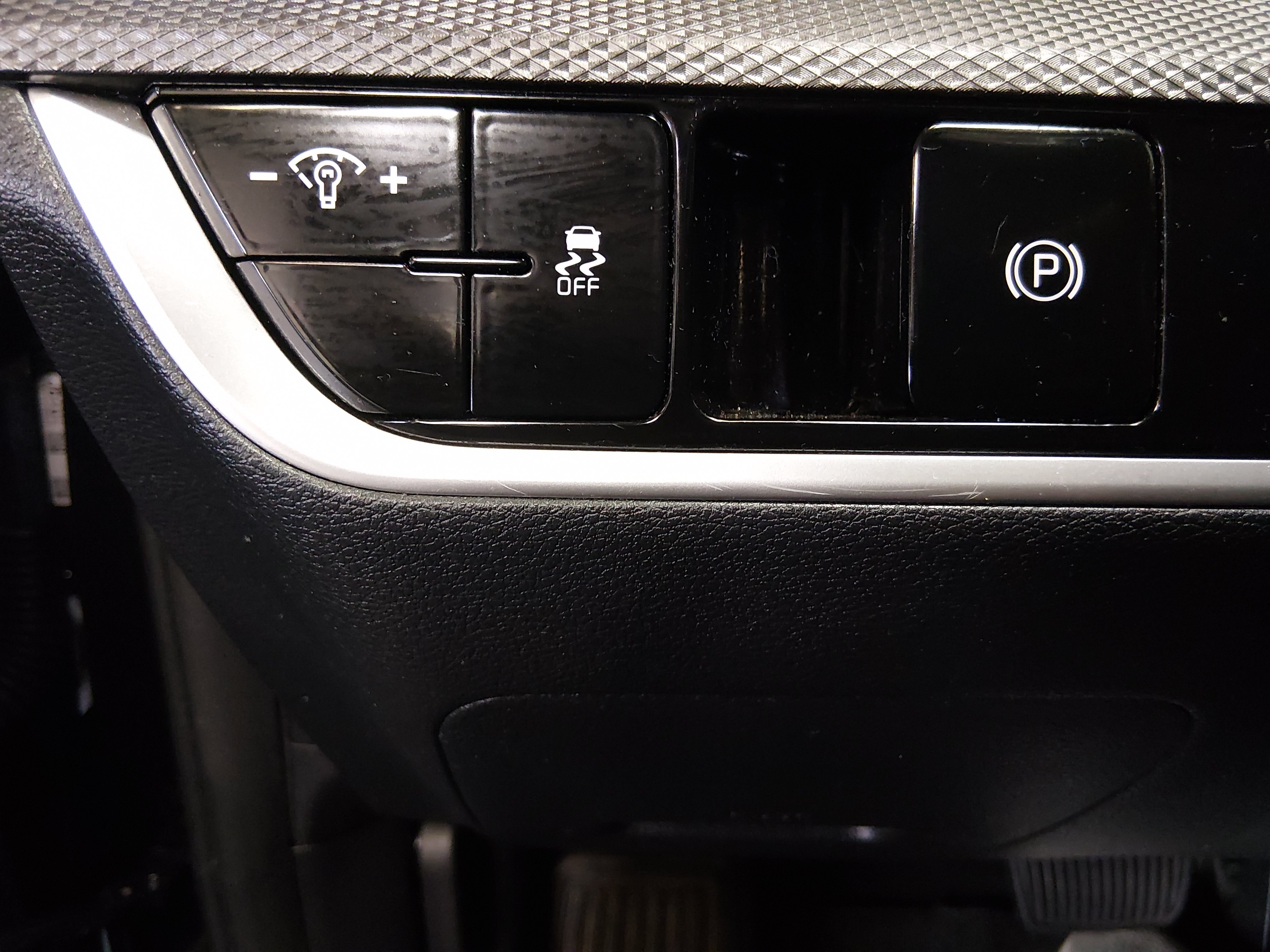 2024 Kia Sportage LX - Photo 13