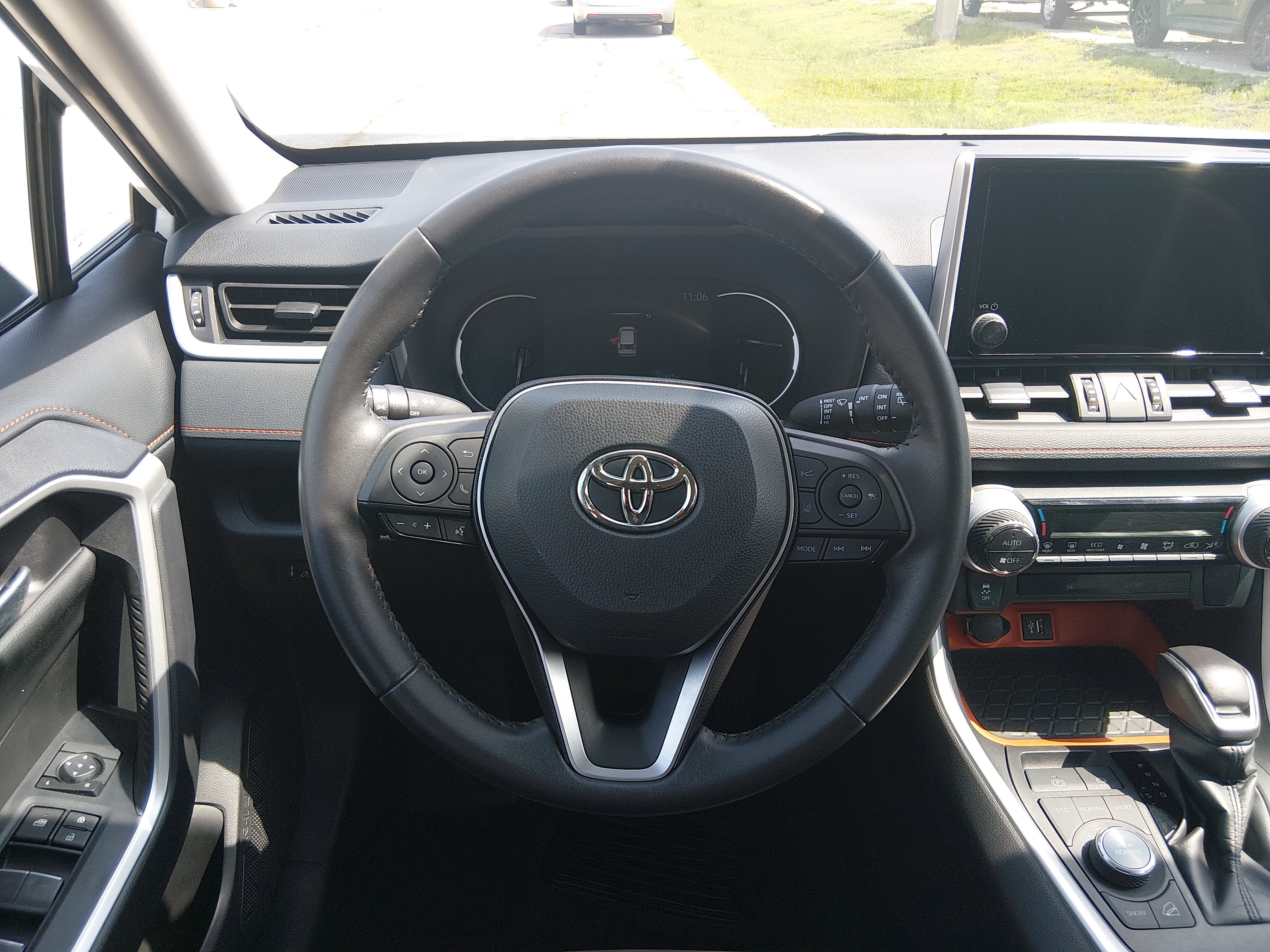 2024 Toyota RAV4 Adventure - Photo 12