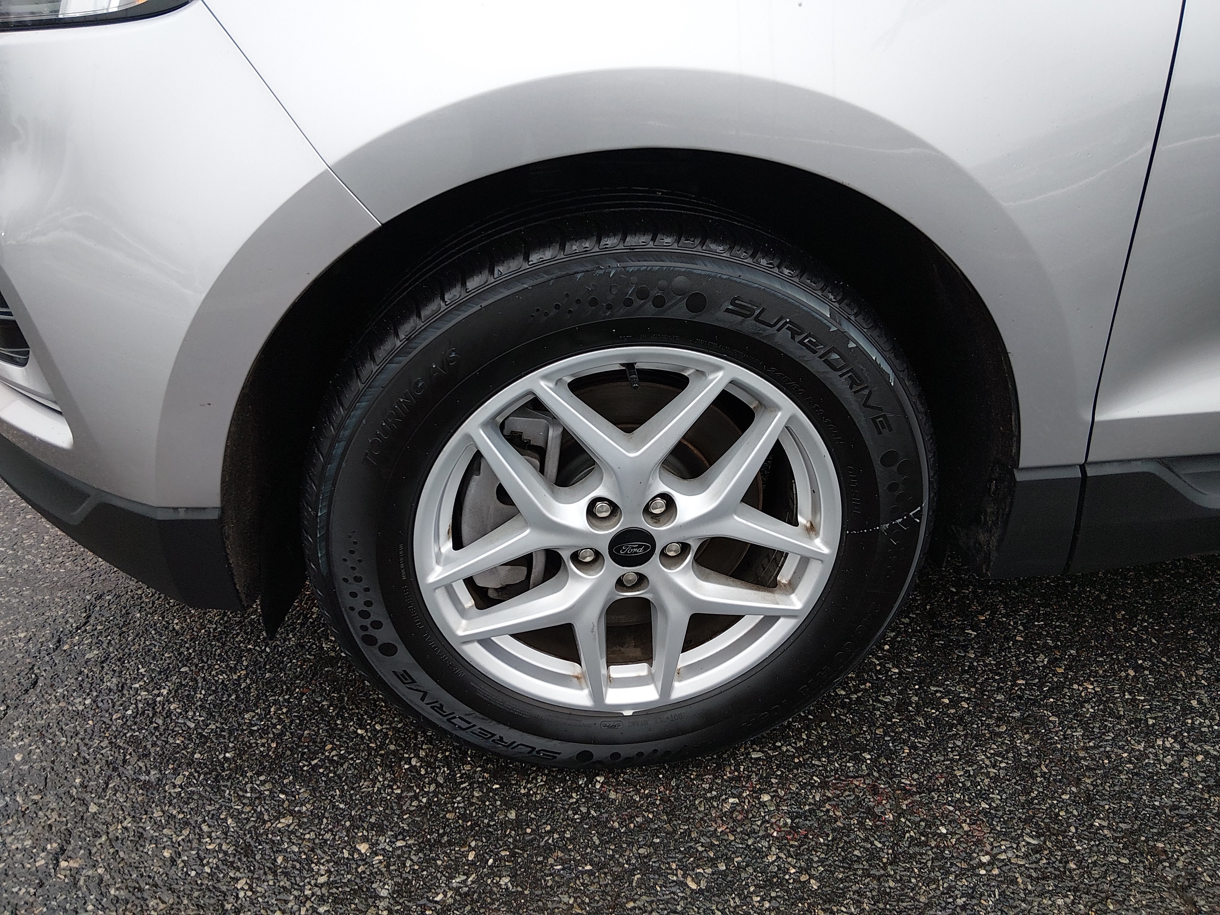 2024 Ford Edge SEL - Photo 10