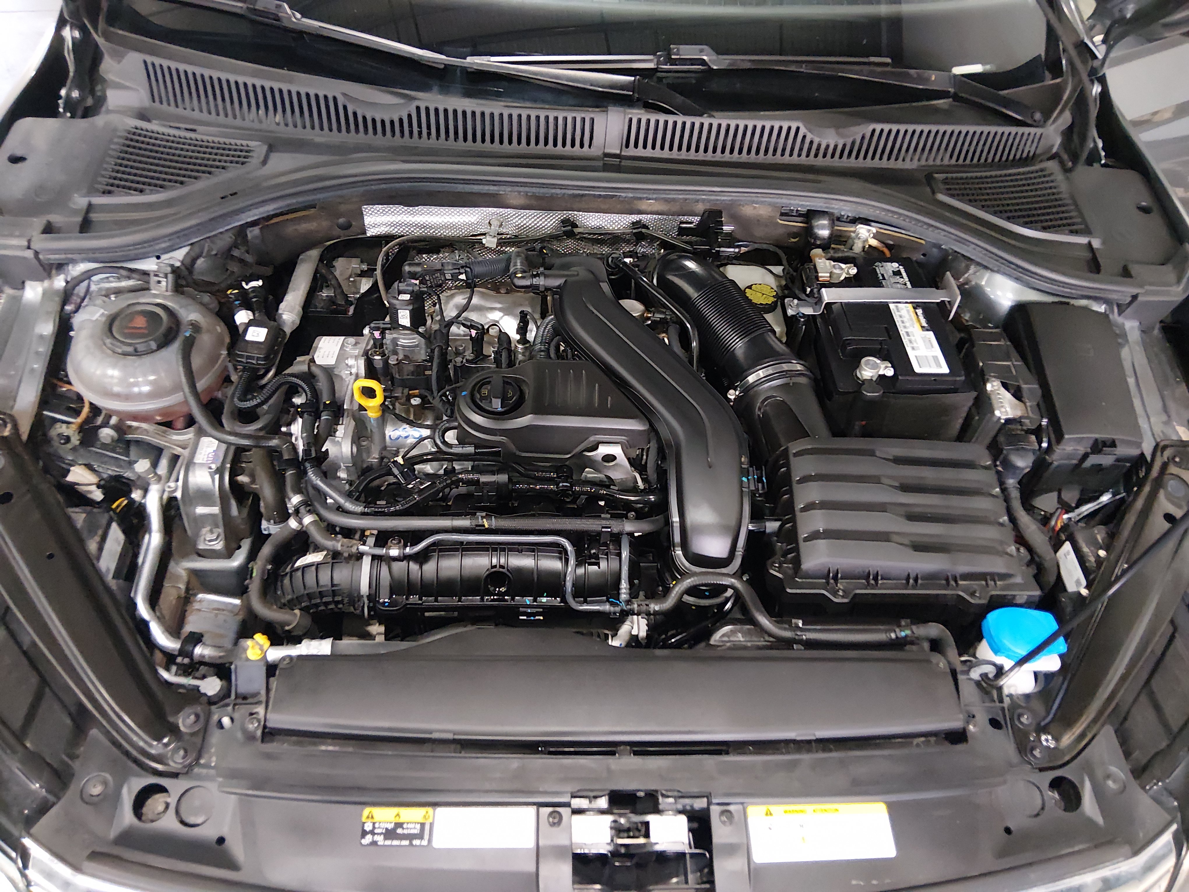 2024 Volkswagen Jetta SE - Photo 9