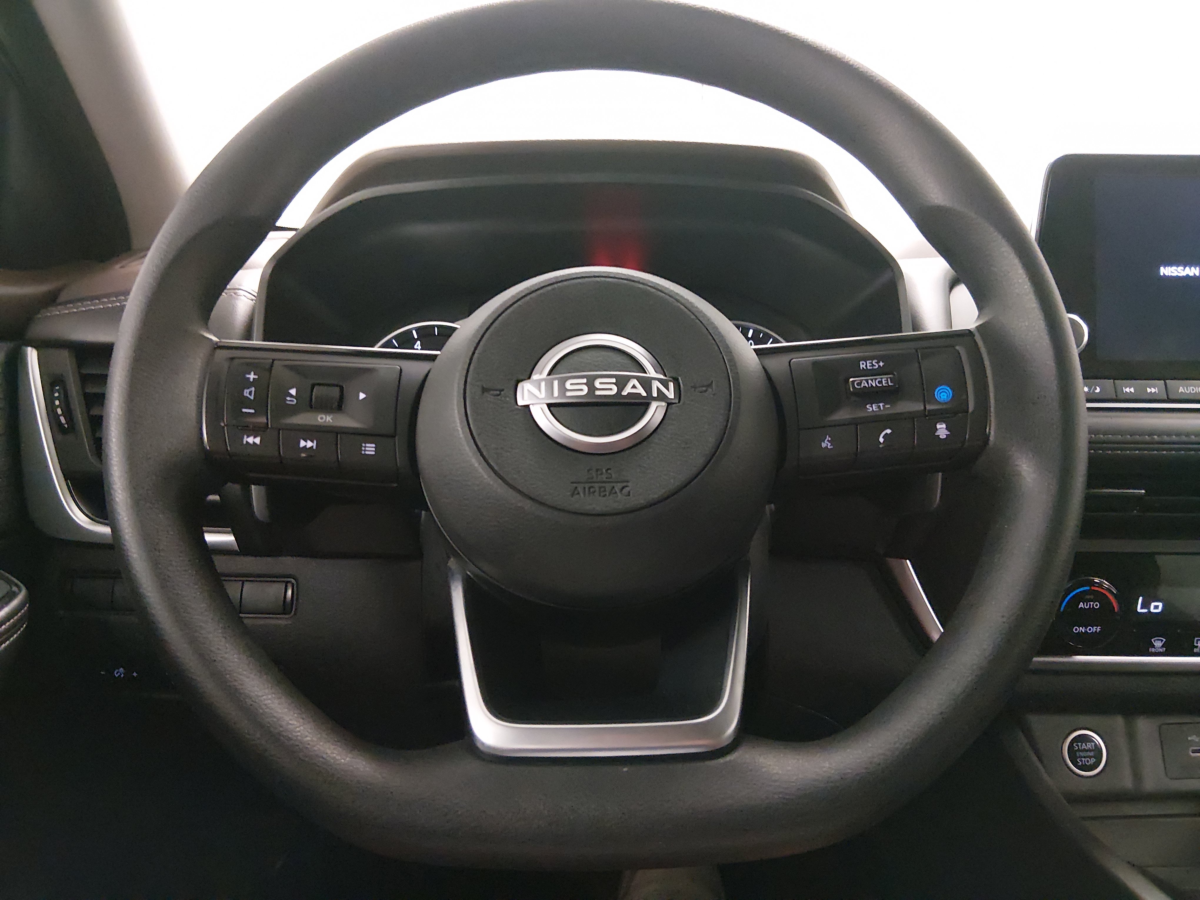 2023 Nissan Rogue SV - Photo 12