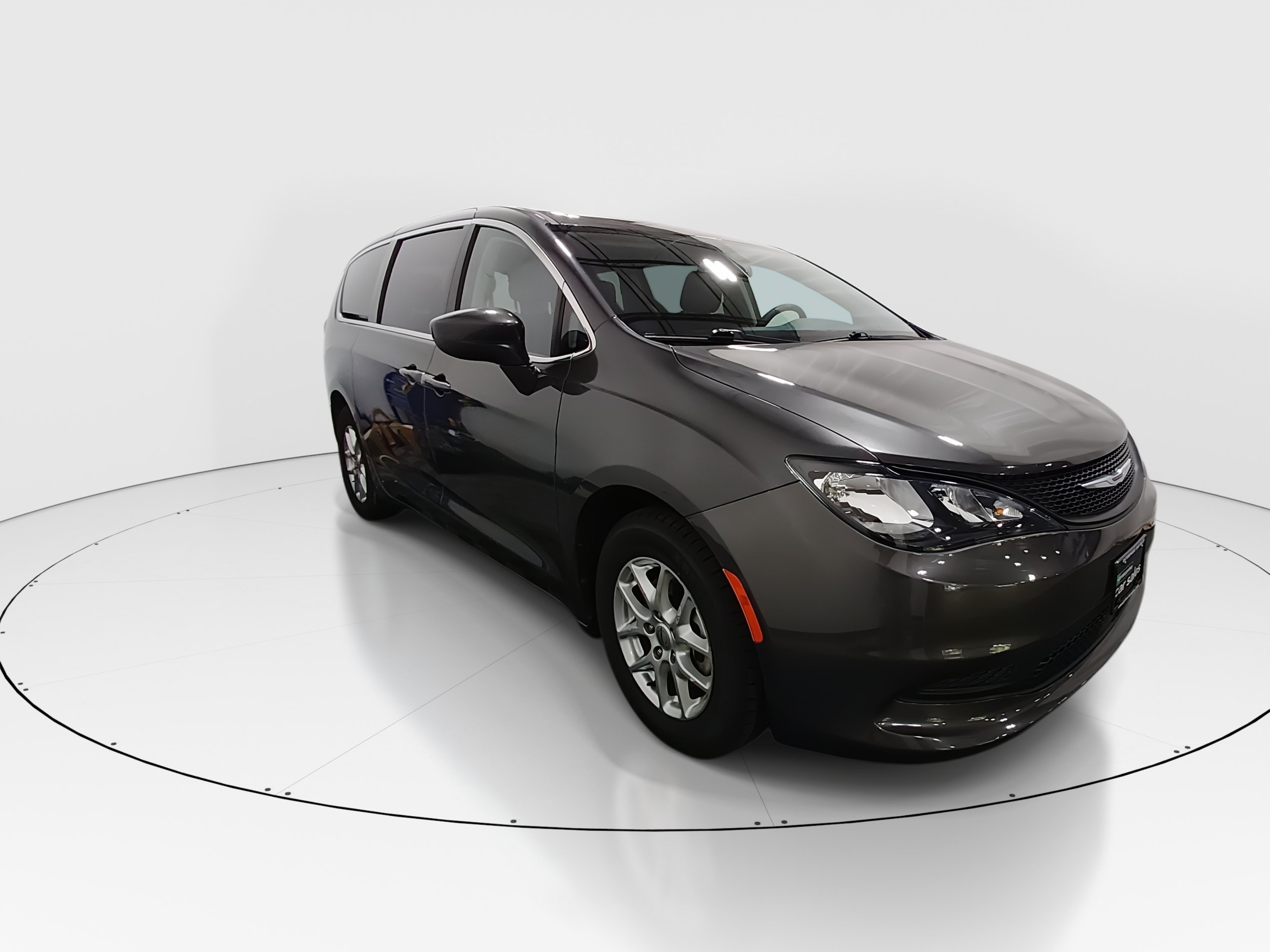 2022 Chrysler Voyager