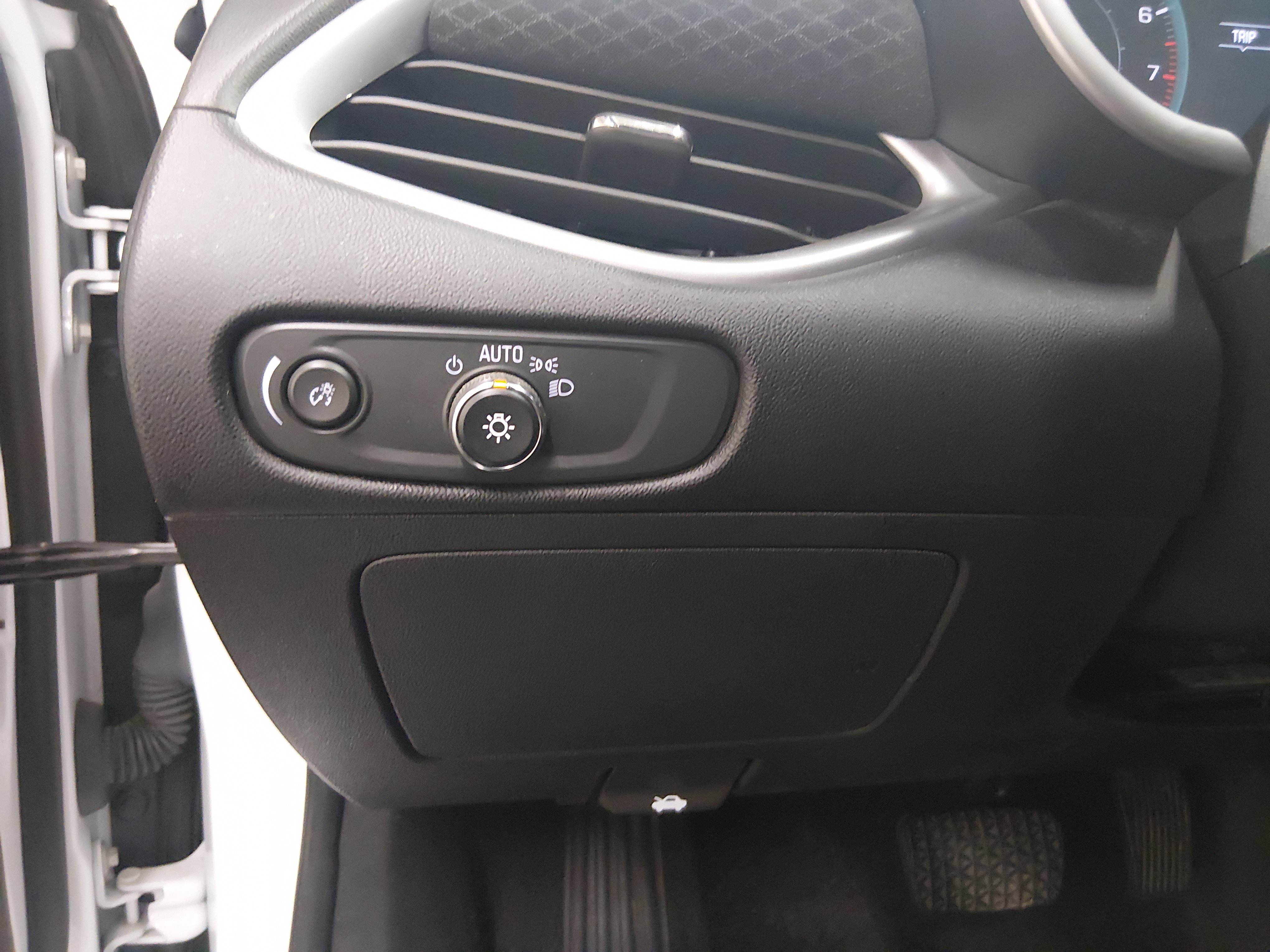 2024 Chevrolet Malibu 1LT - Photo 13