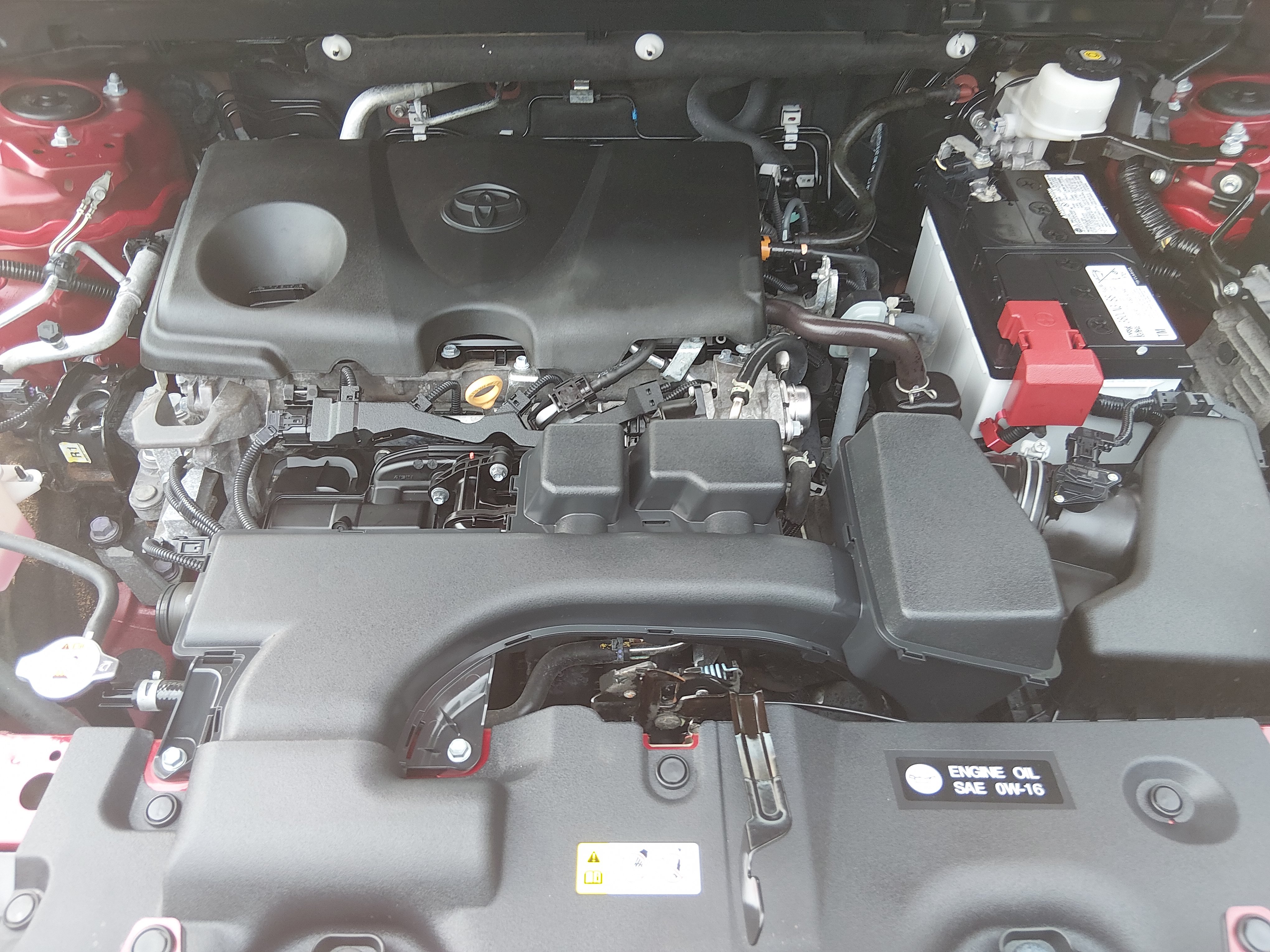 2022 Toyota RAV4 XLE - Photo 9