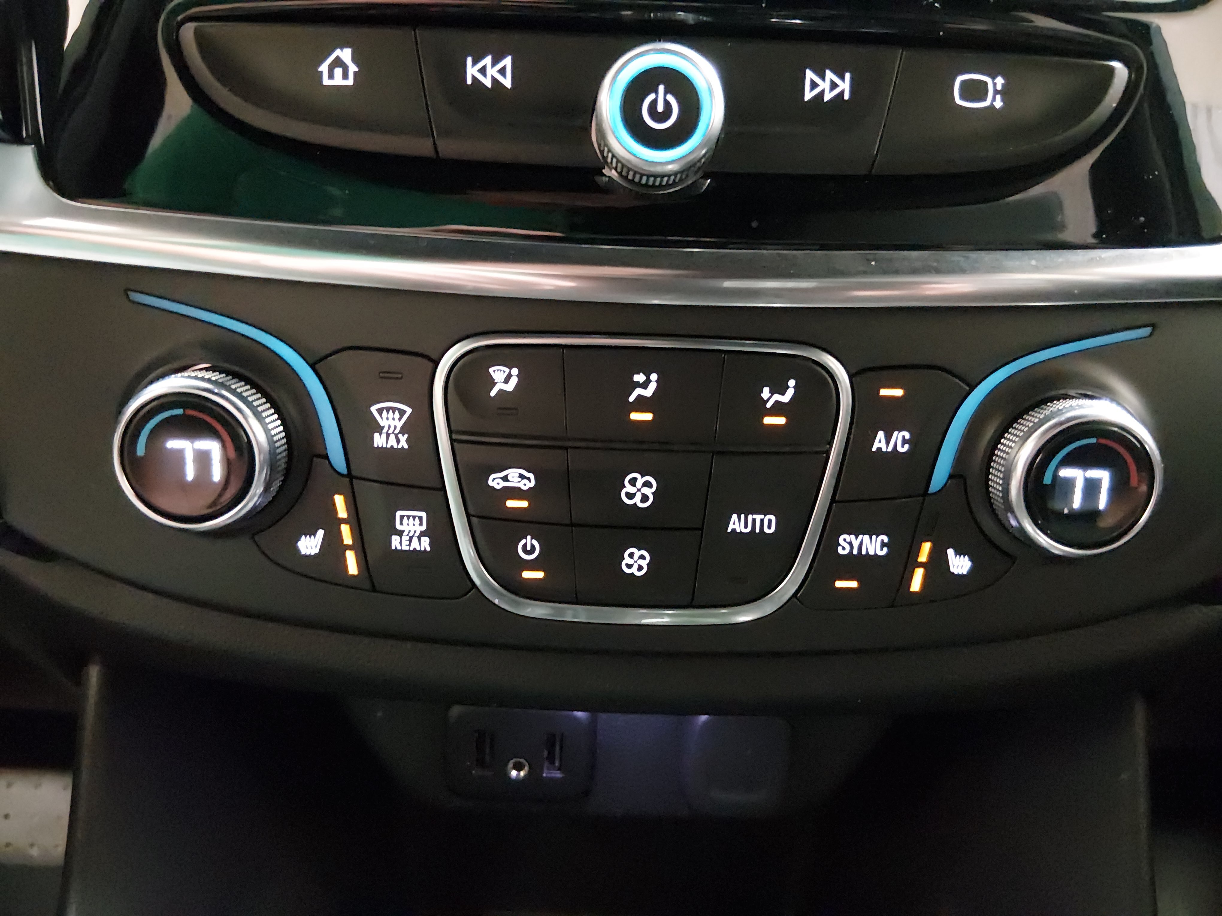 2022 Chevrolet Traverse 3LT - Photo 19