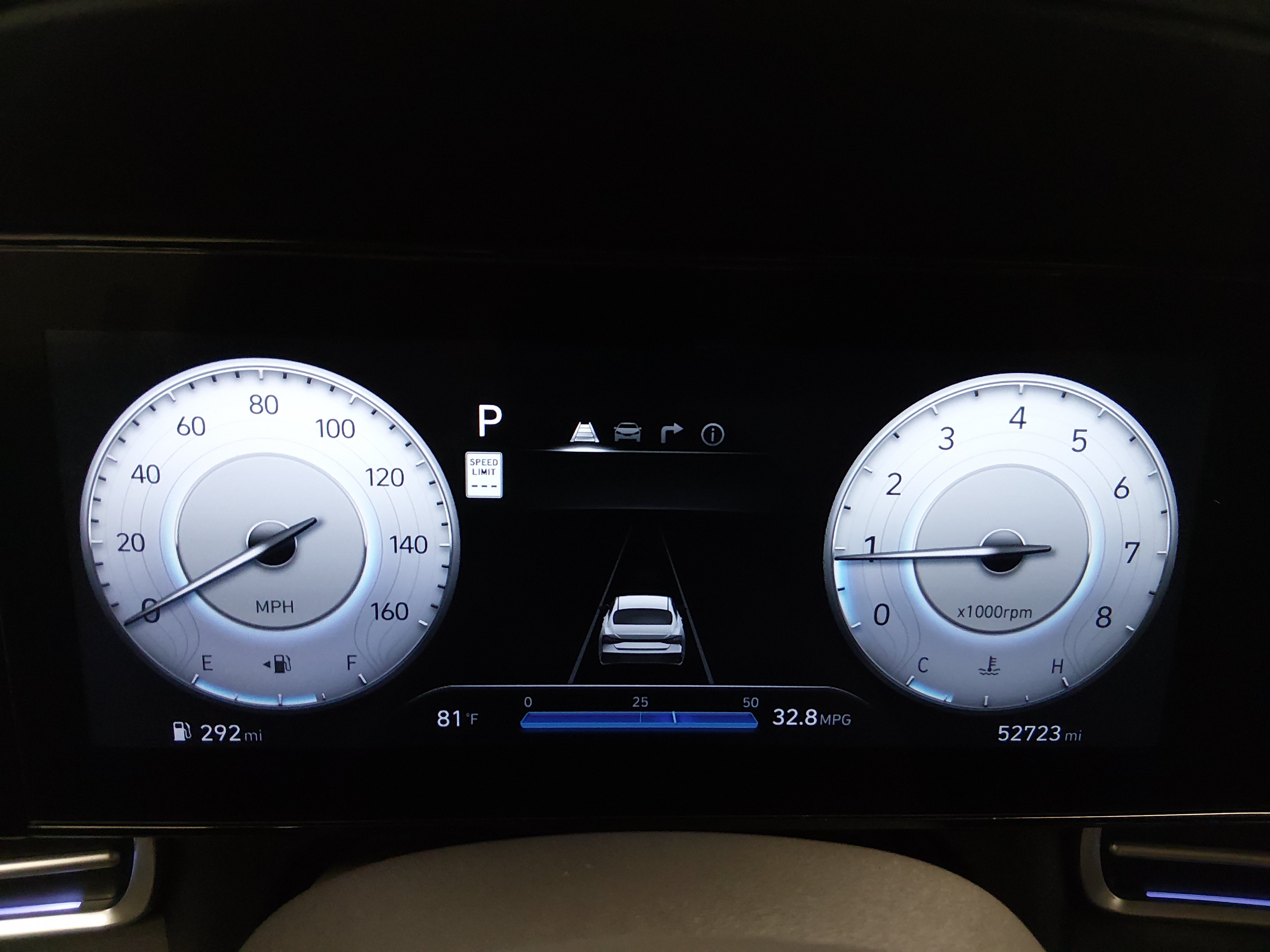 2025 Hyundai Elantra SEL - Photo 14