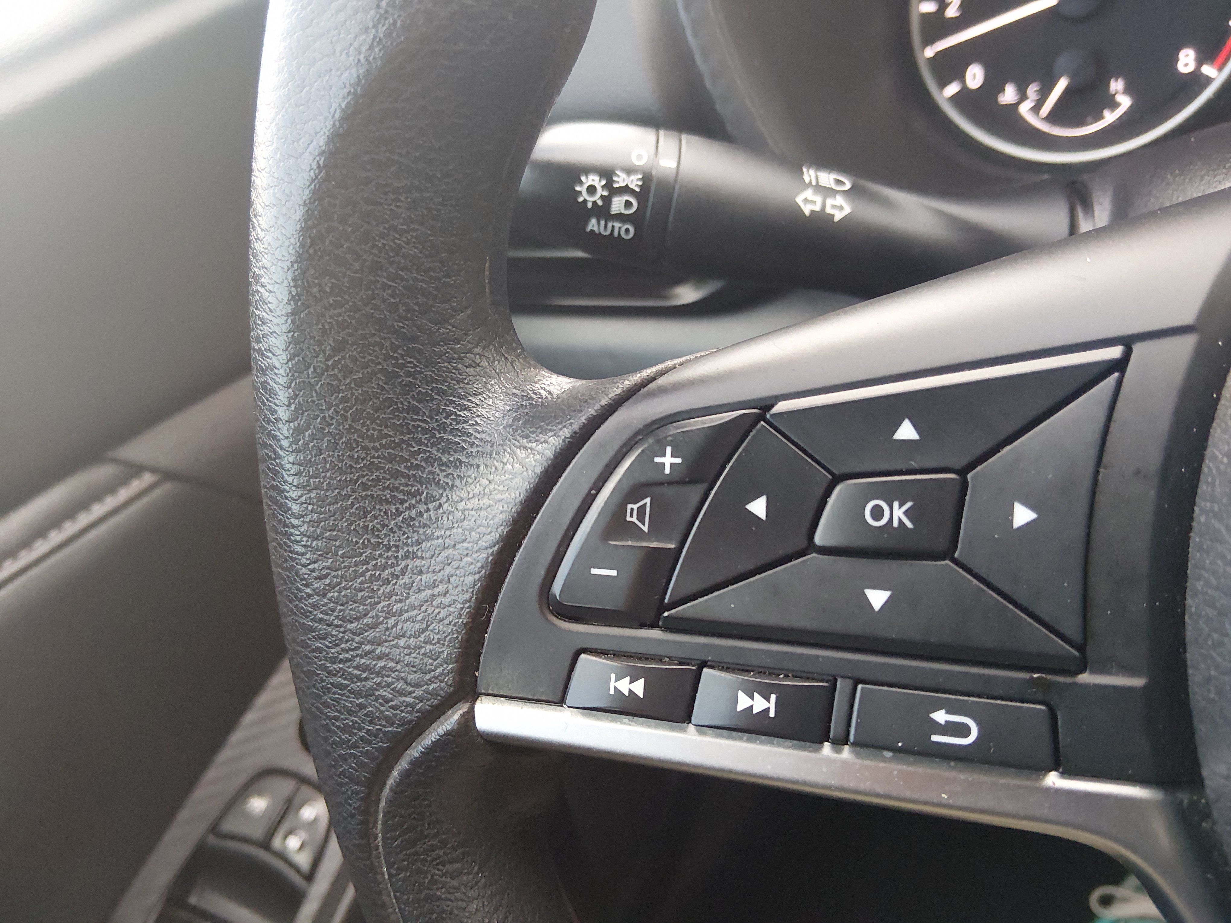 2024 Nissan Sentra SV - Photo 13
