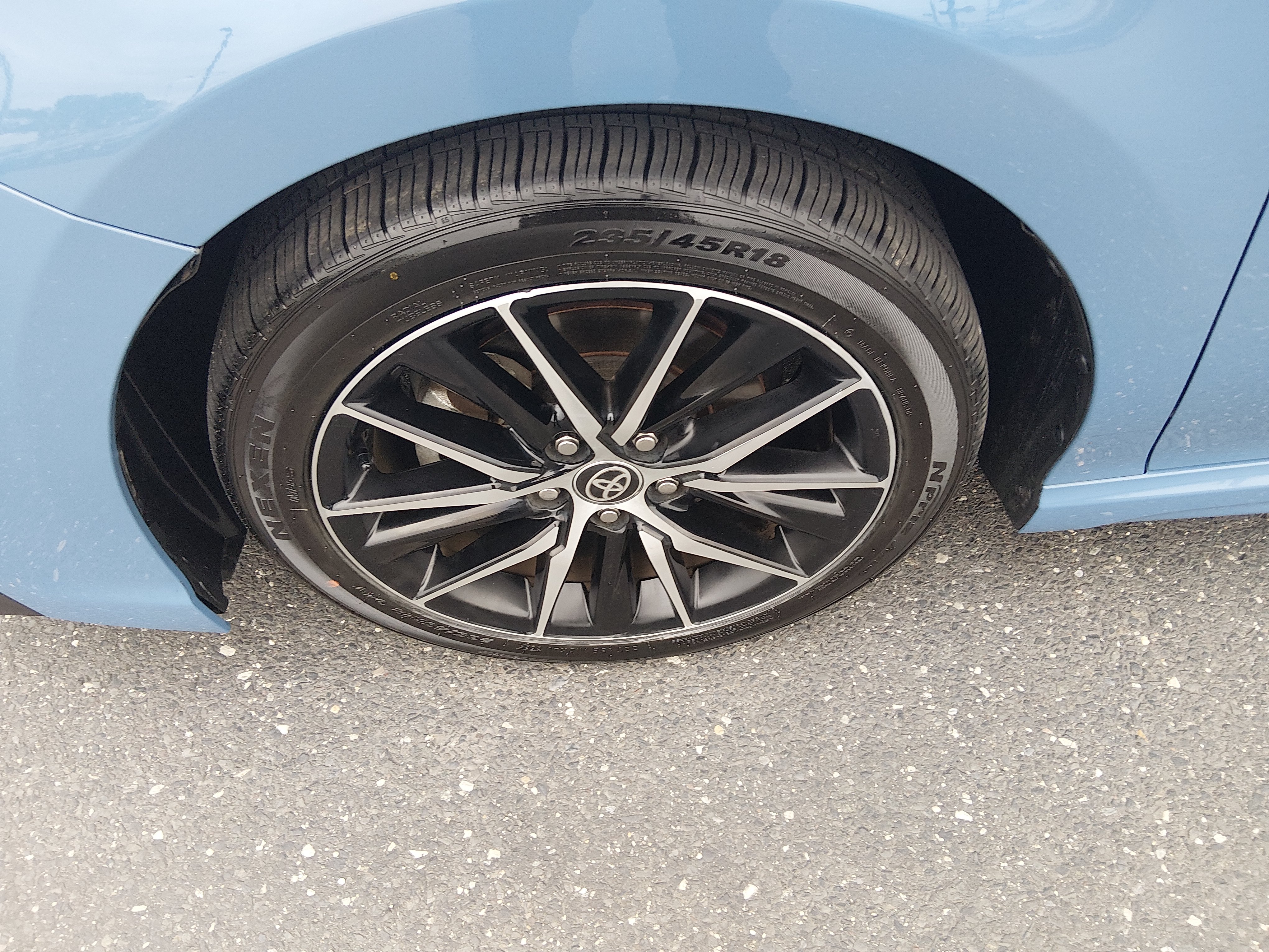 2024 Toyota Camry SE - Photo 10