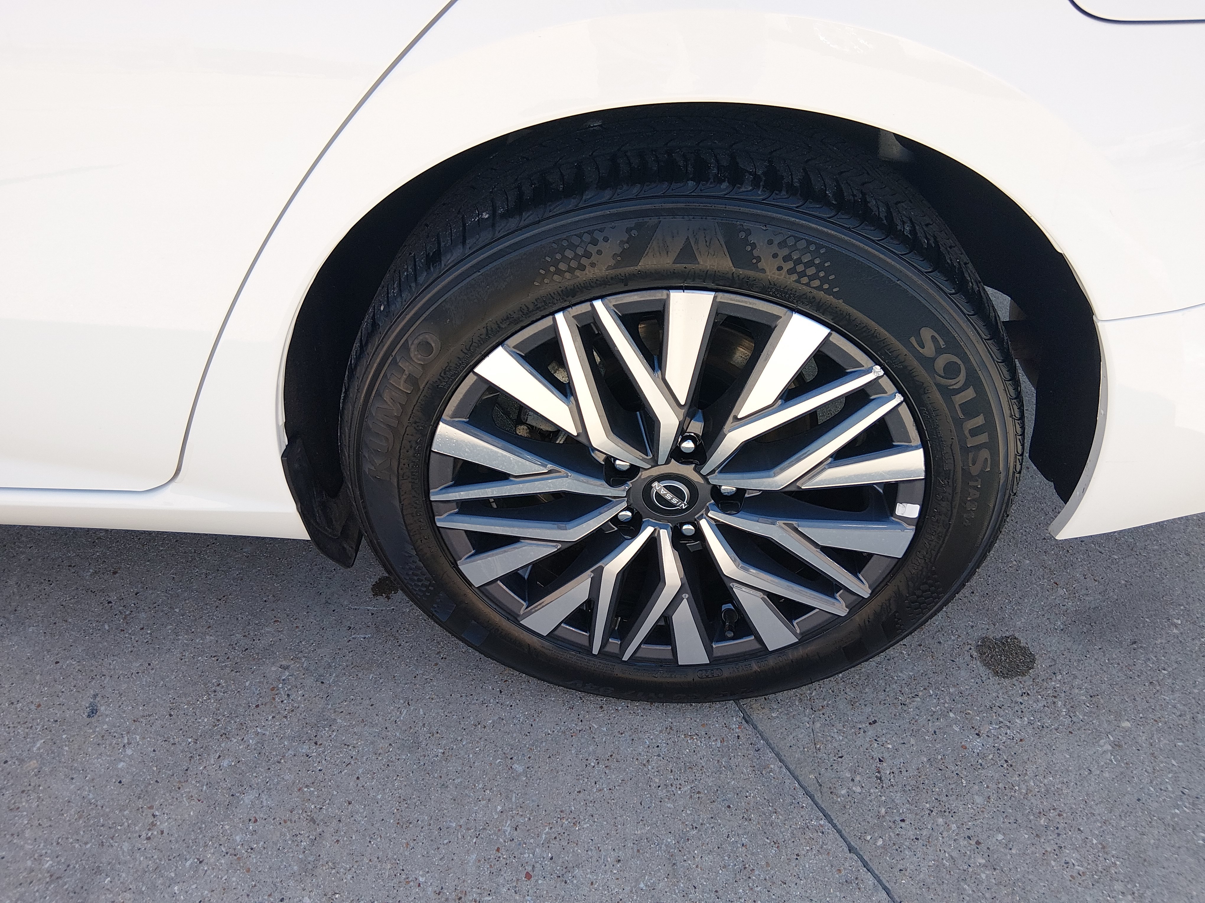 2025 Nissan Altima SV - Photo 10