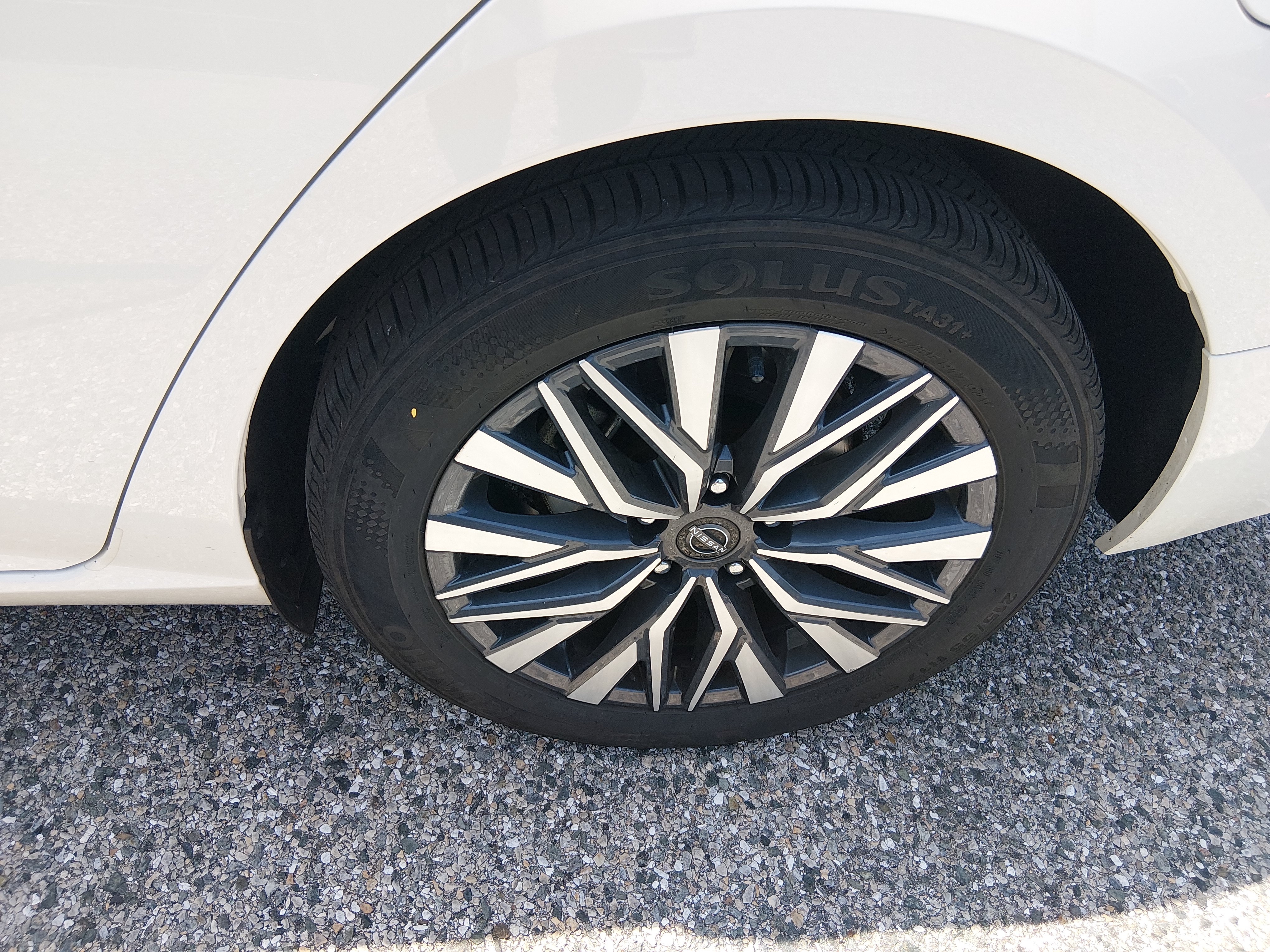2025 Nissan Altima SV - Photo 10