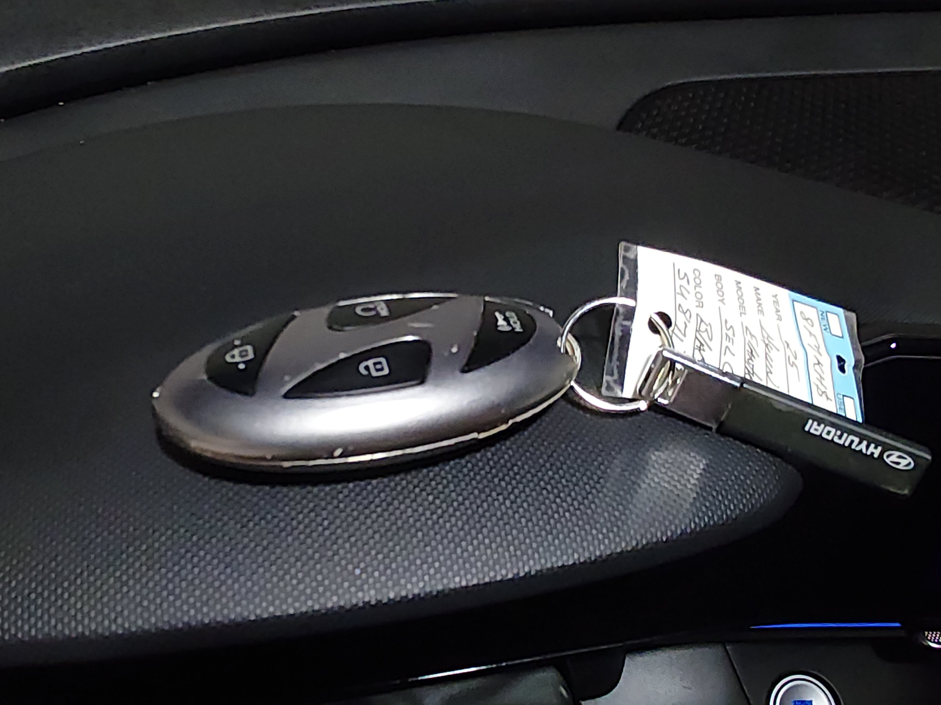 2025 Hyundai Elantra SEL - Photo 15