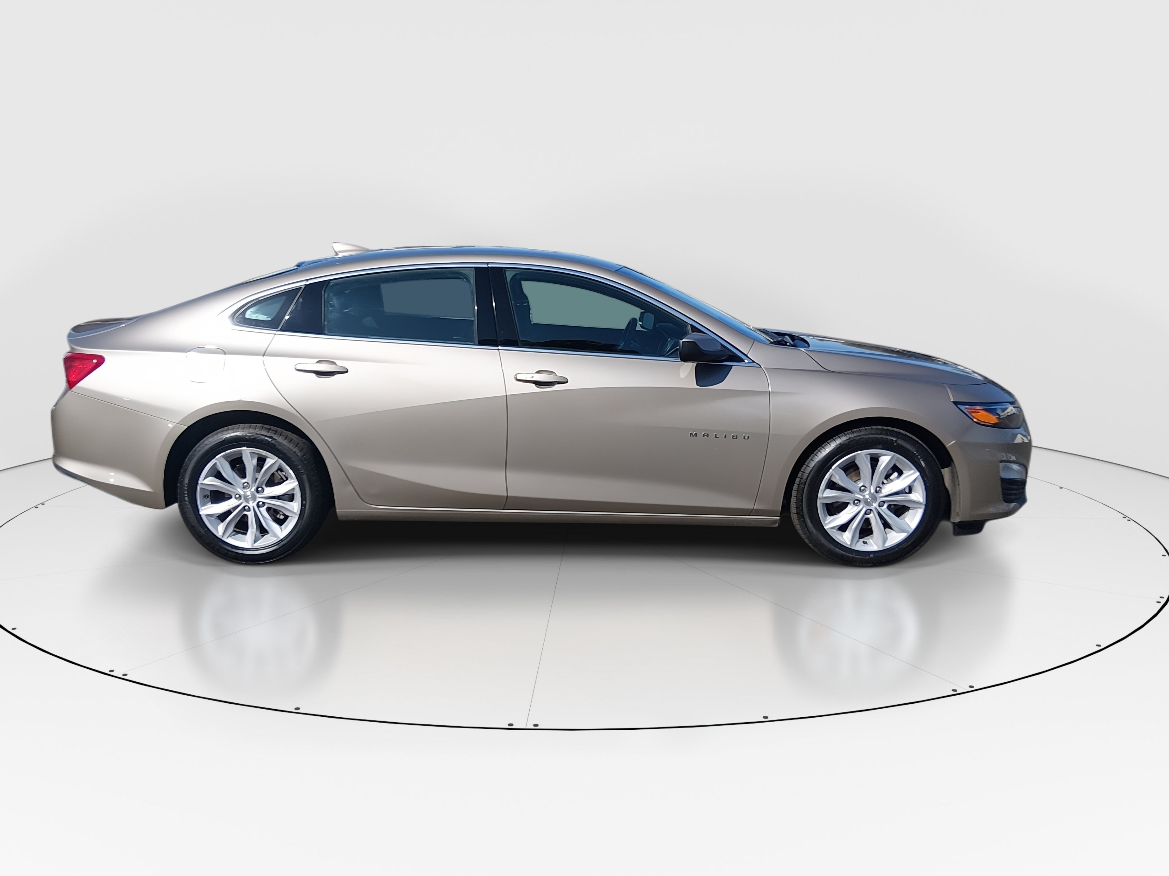 2024 Chevrolet Malibu 1LT - Photo 8