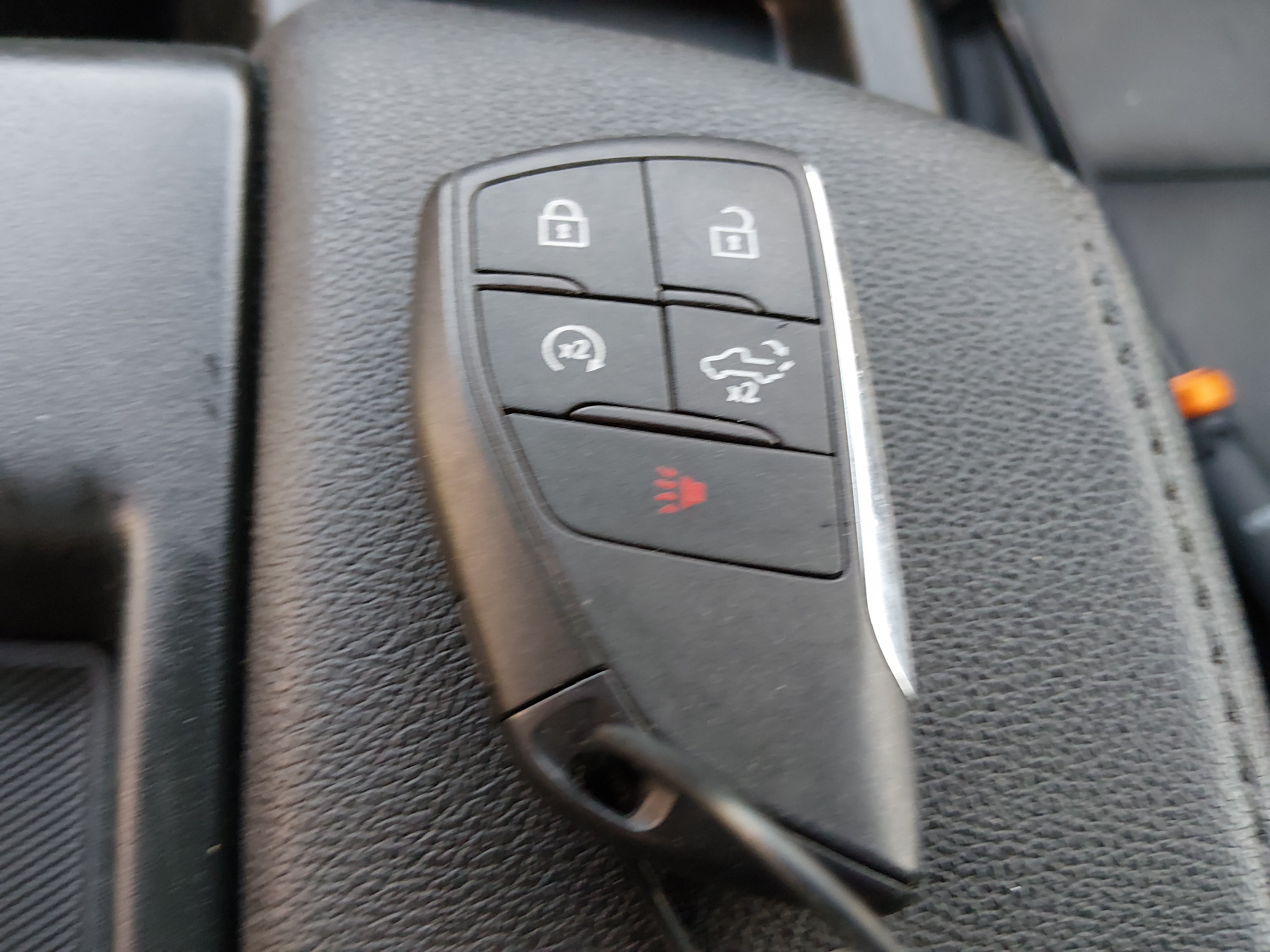 2025 GMC Sierra 1500 SLT - Photo 15