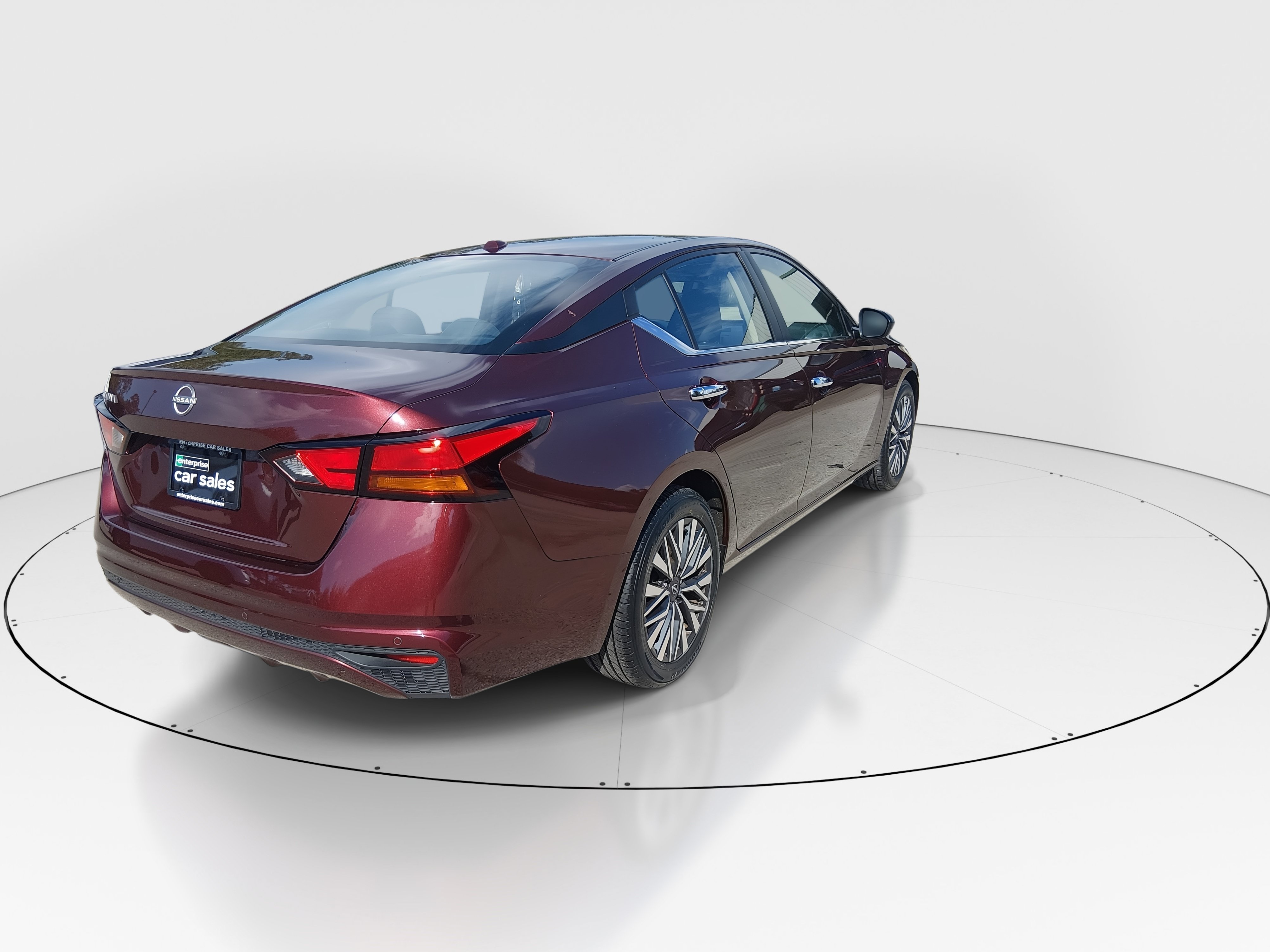 2025 Nissan Altima SV - Photo 7