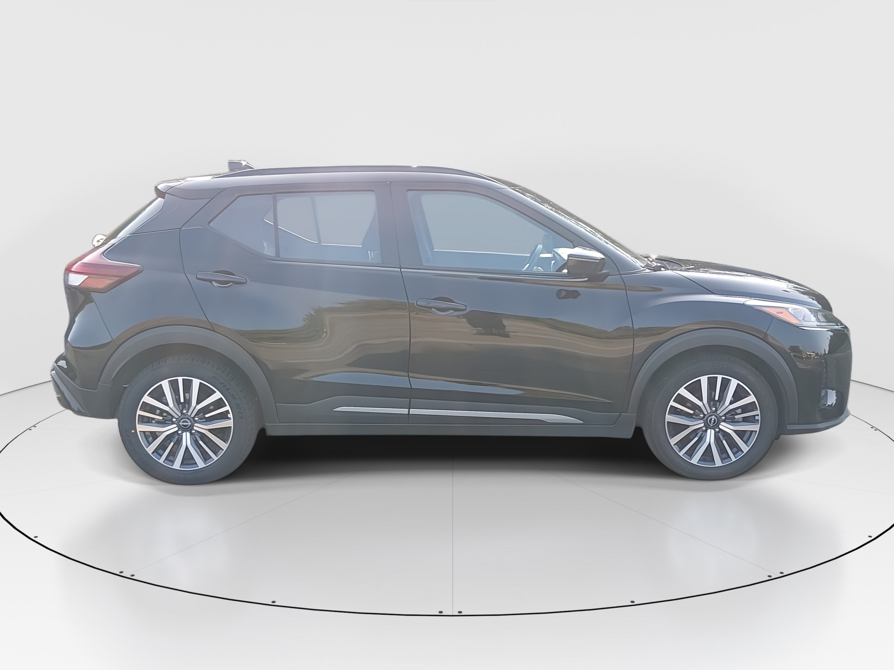 2024 Nissan Kicks SR - Photo 8
