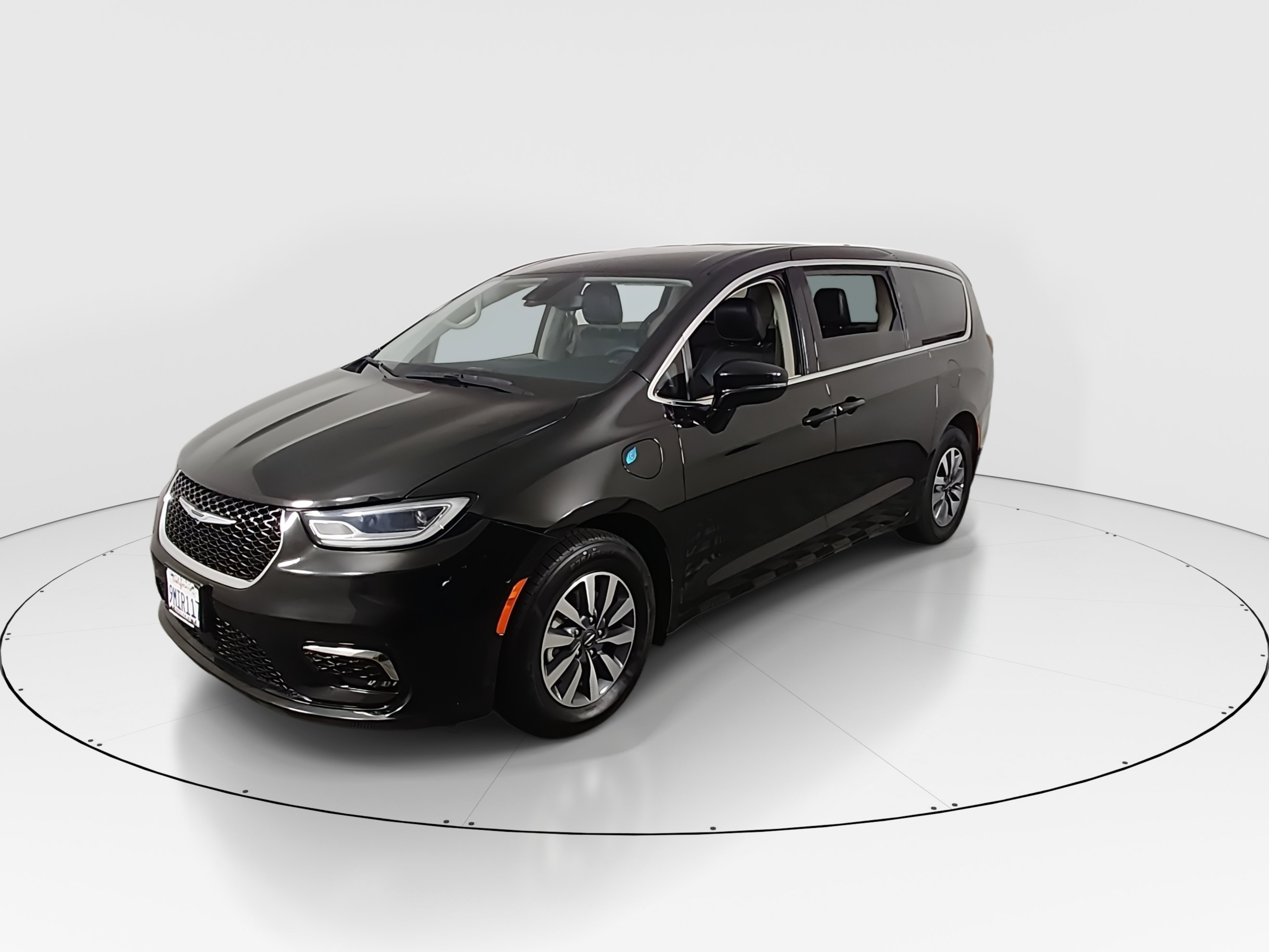 2024 Chrysler Pacifica PHEV Select - Photo 3