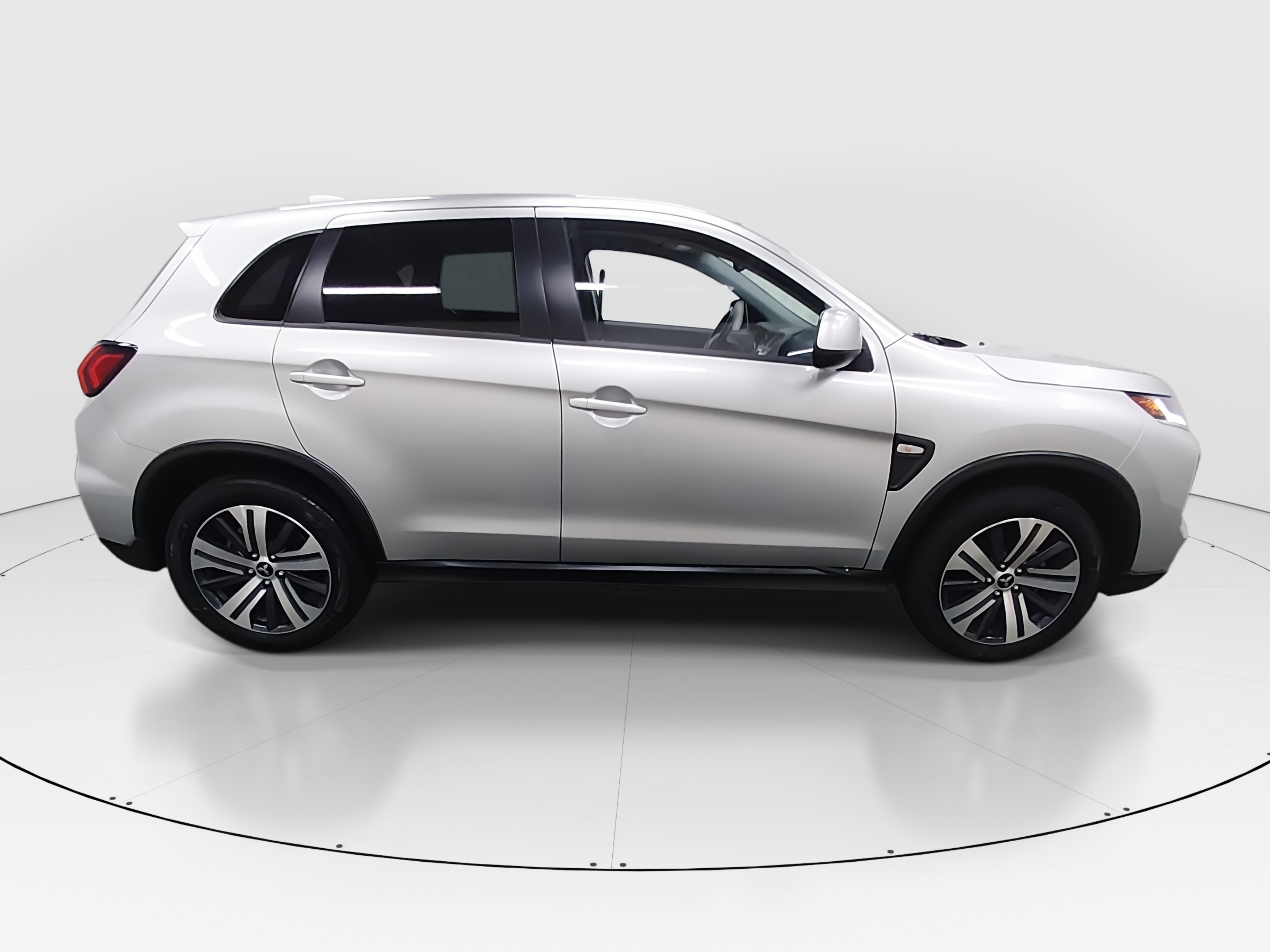 2025 Mitsubishi Outlander Sport ES - Photo 8