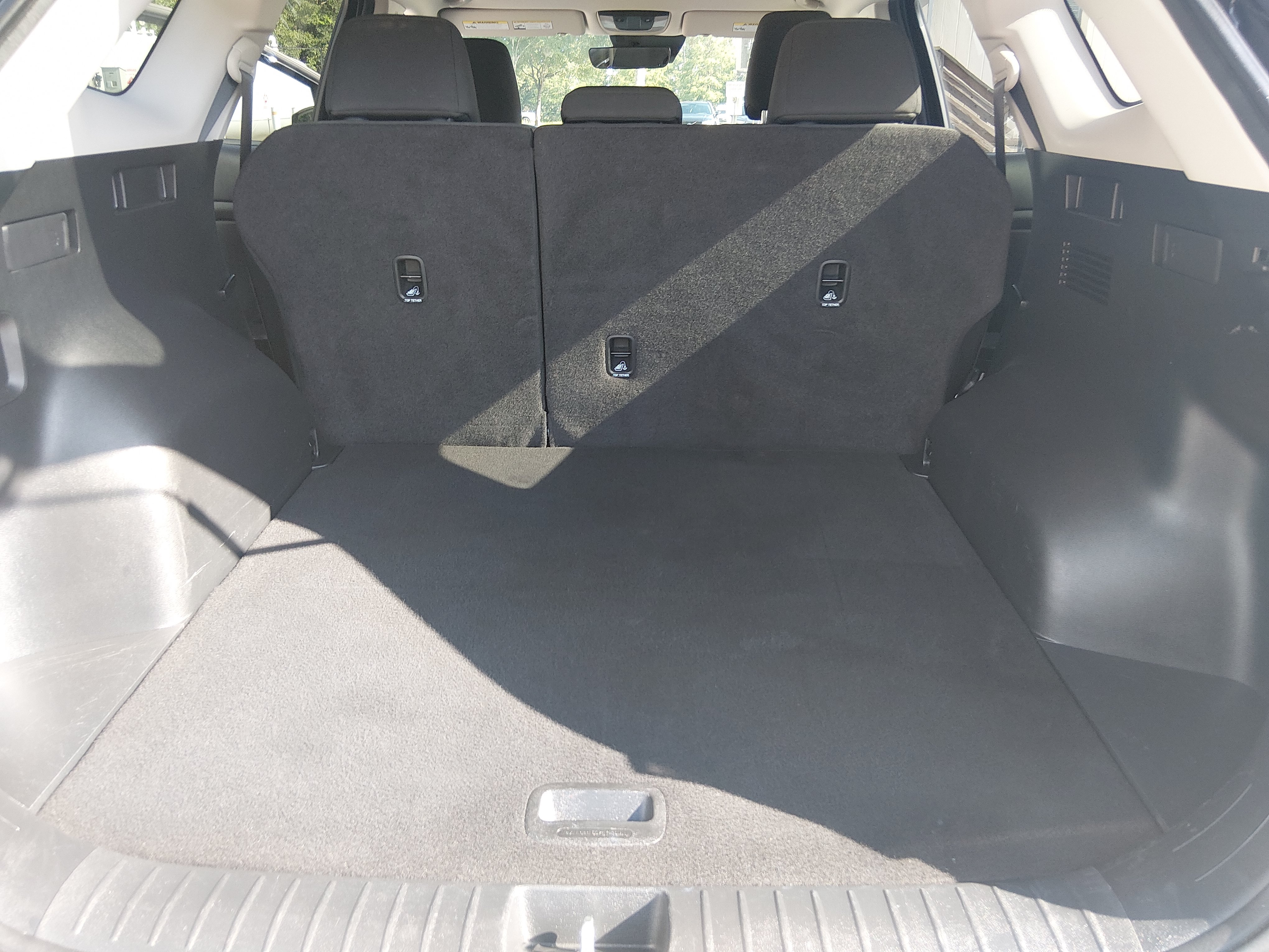 2025 Kia Sportage LX - Photo 11
