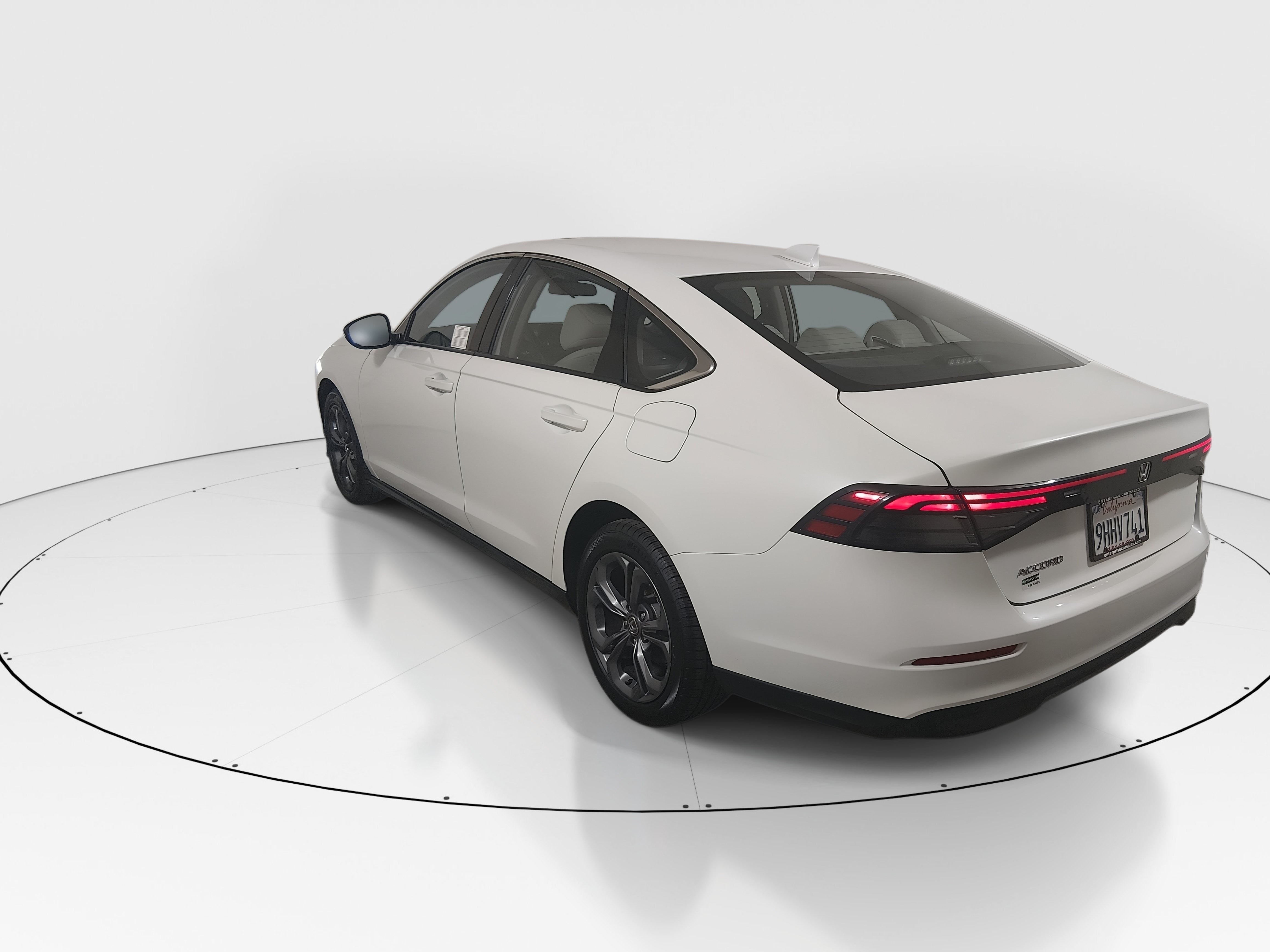 2023 Honda Accord EX - Photo 5