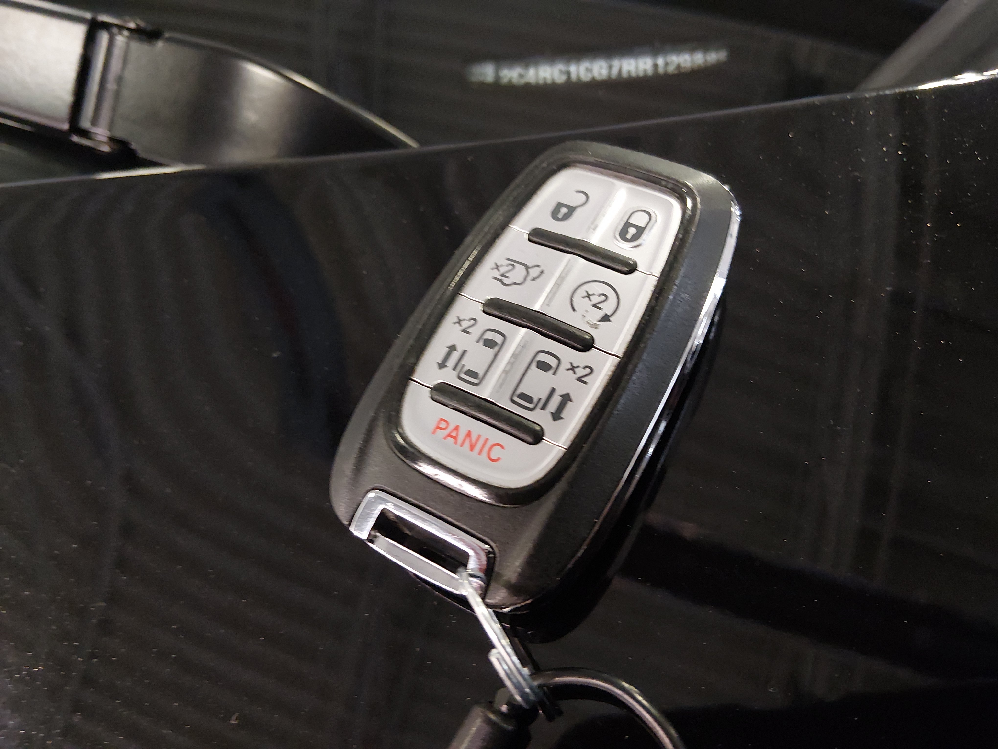 2024 Chrysler Voyager LX - Photo 15