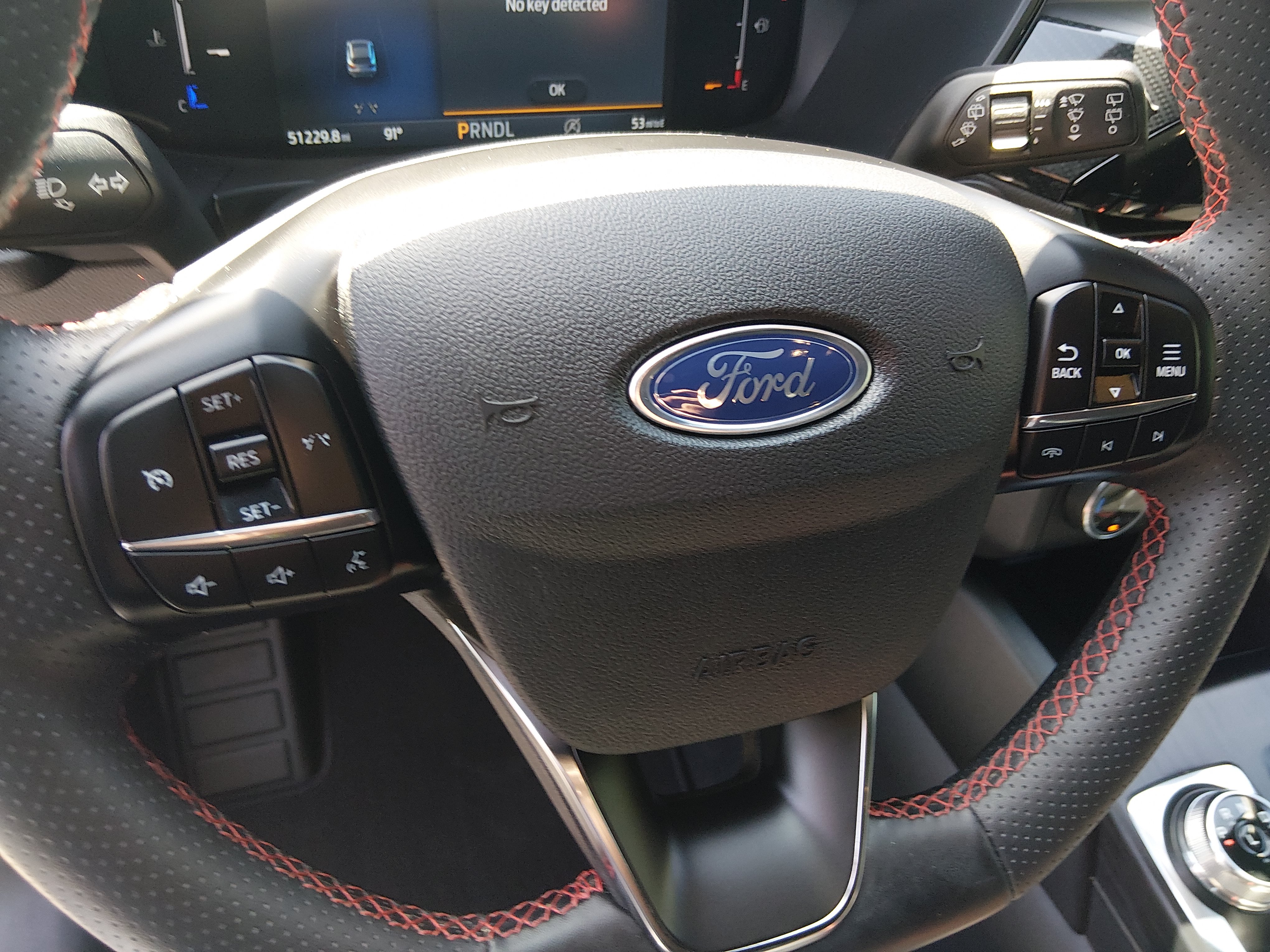 2025 Ford Escape ST-Line - Photo 12