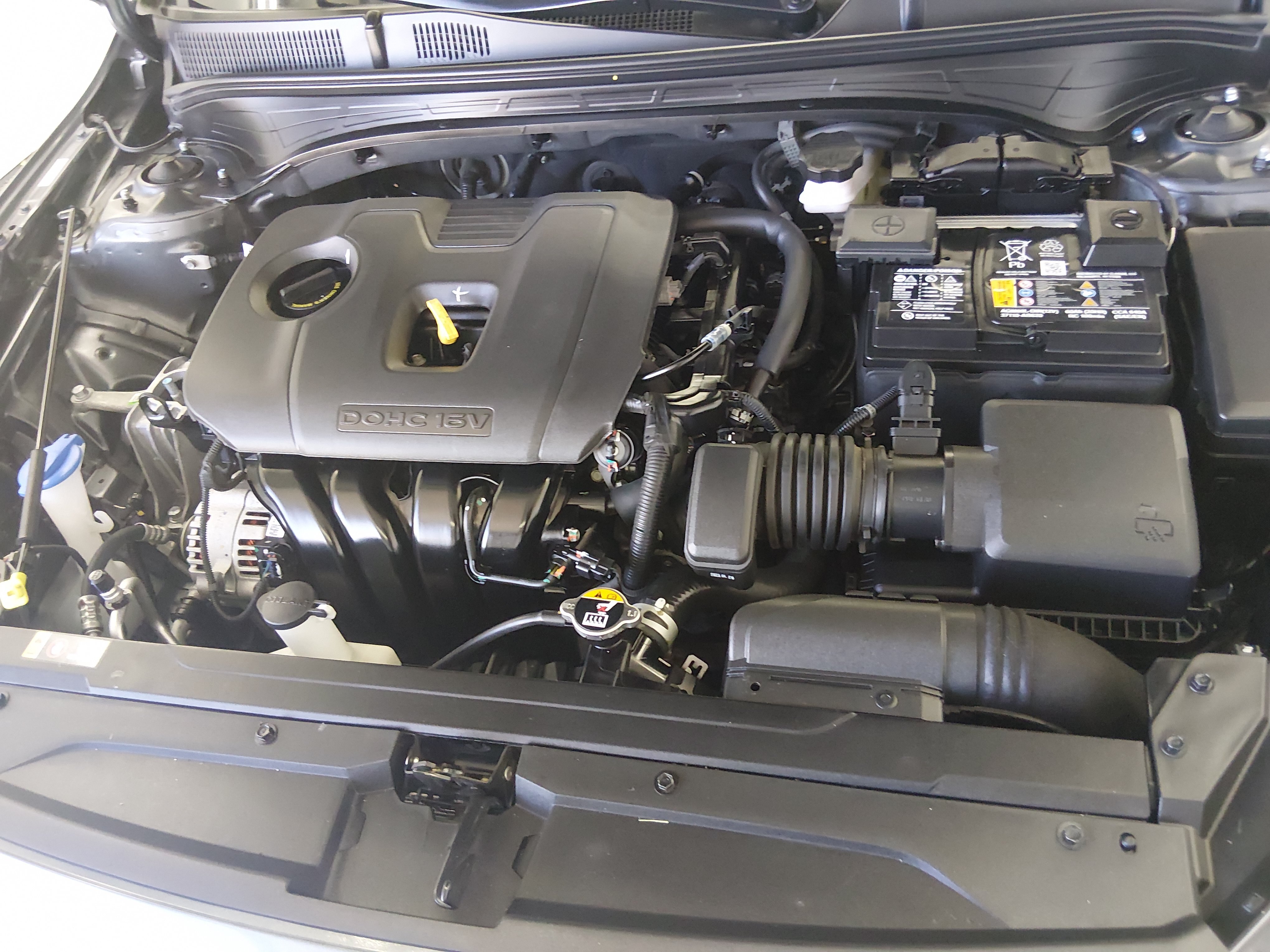 2024 Kia Forte LXS - Photo 9