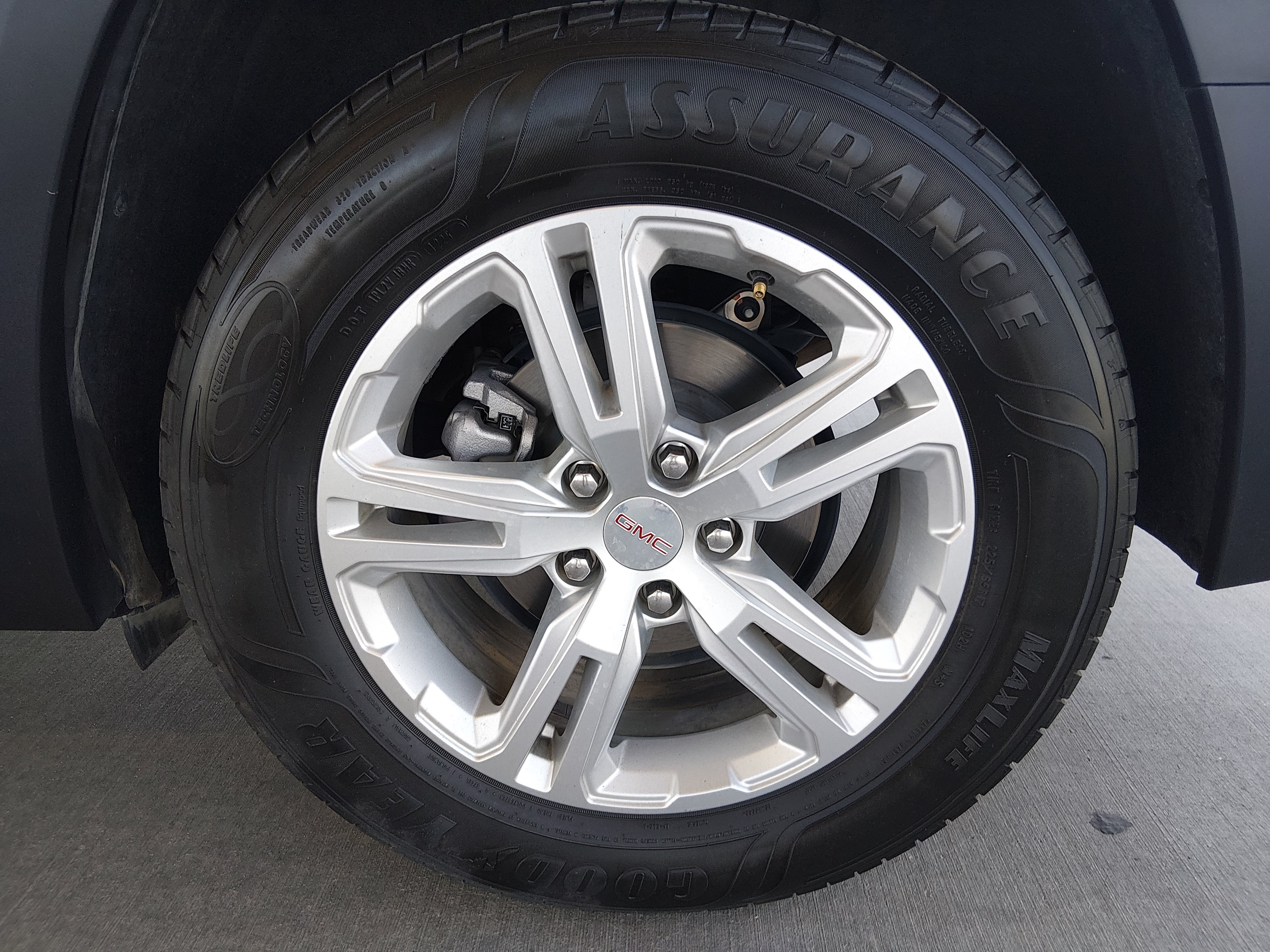 2024 GMC Terrain SLE - Photo 10