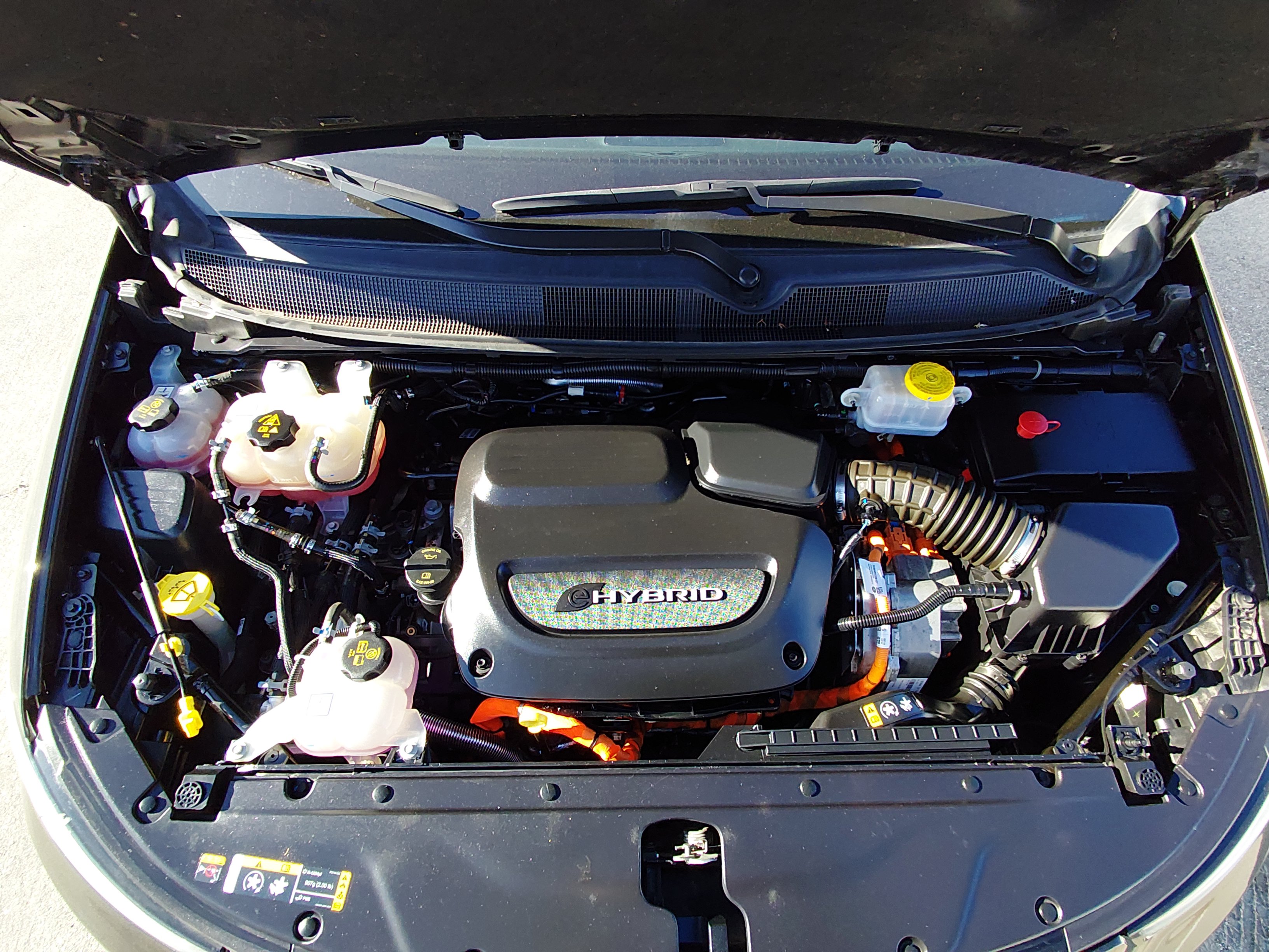 2023 Chrysler Pacifica Hybrid Limited - Photo 9