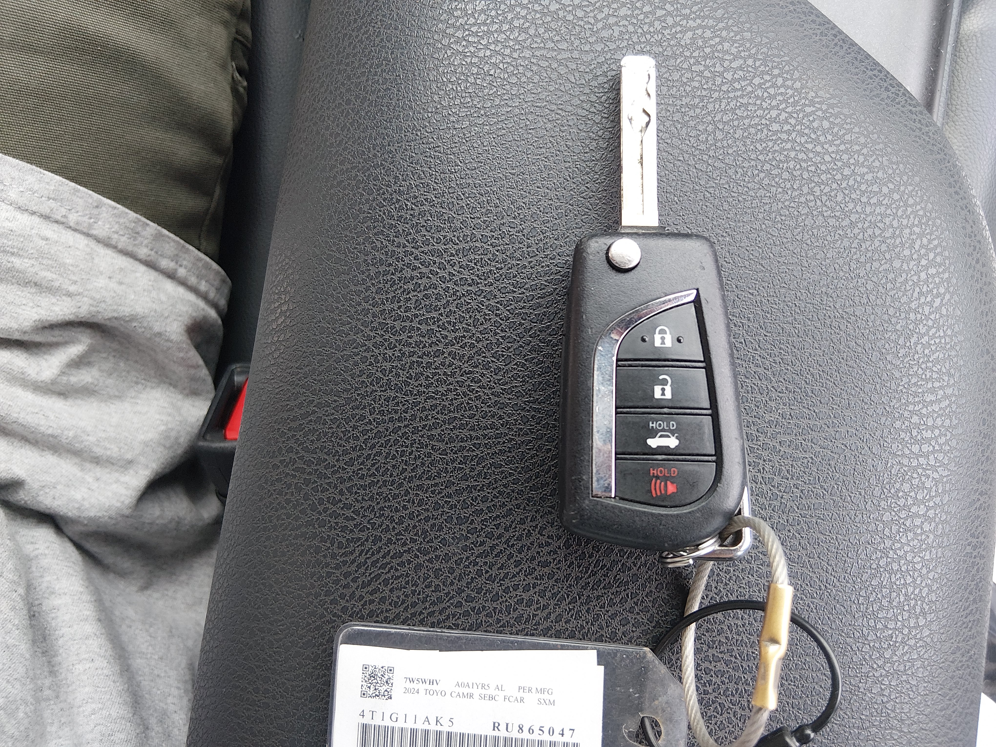 2024 Toyota Camry SE - Photo 15