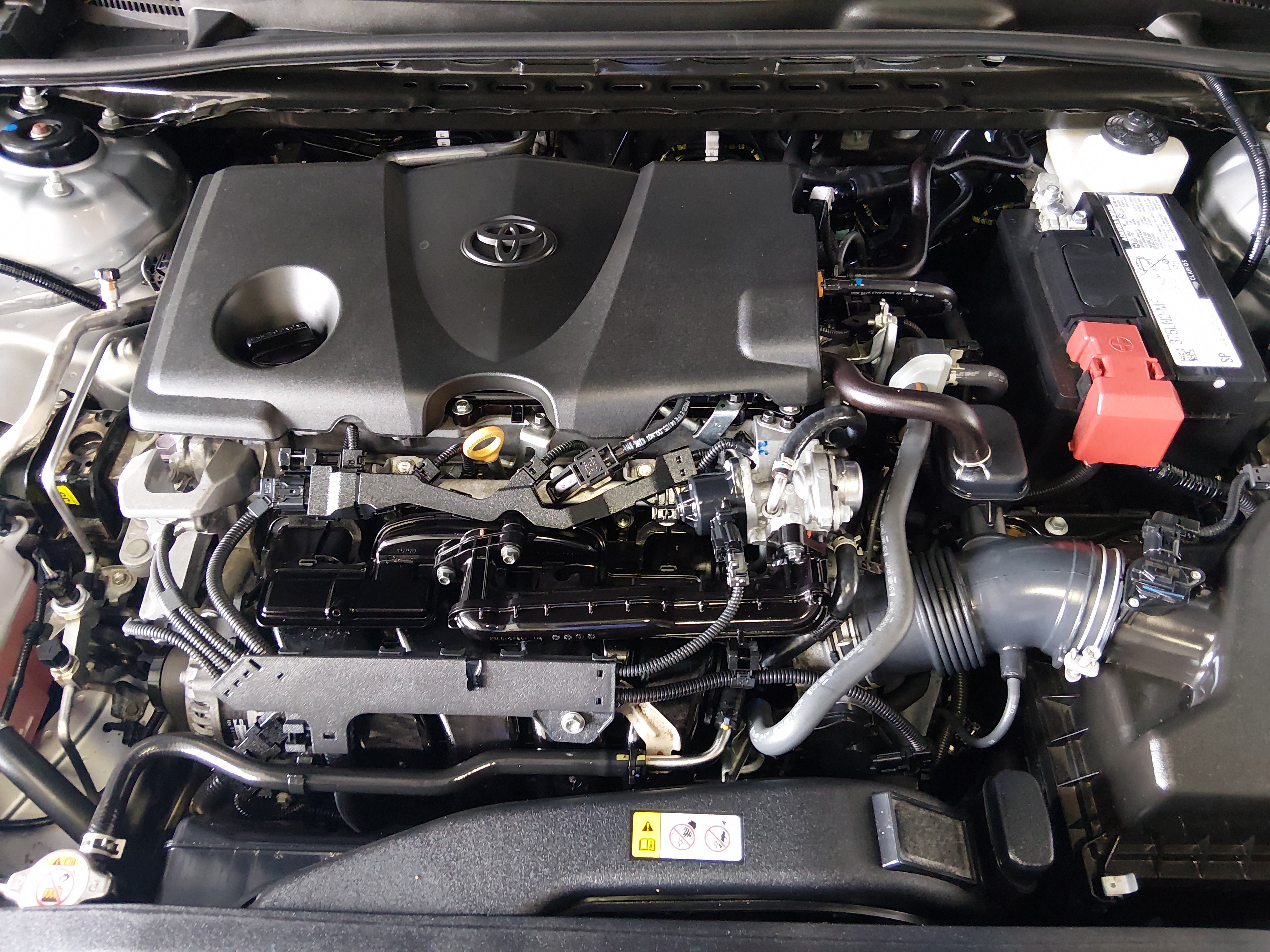 2024 Toyota Camry SE - Photo 9