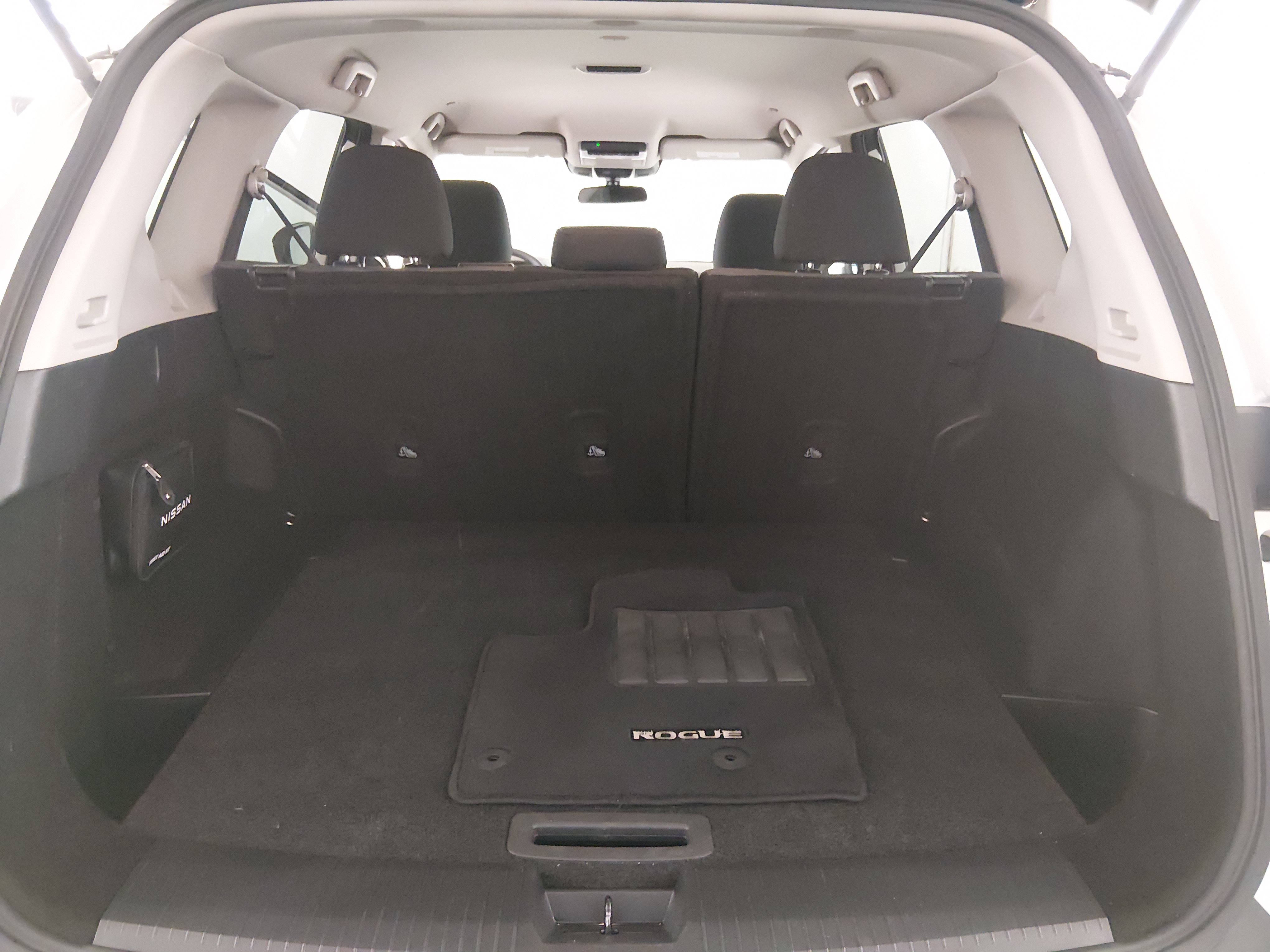 2023 Nissan Rogue SV - Photo 11