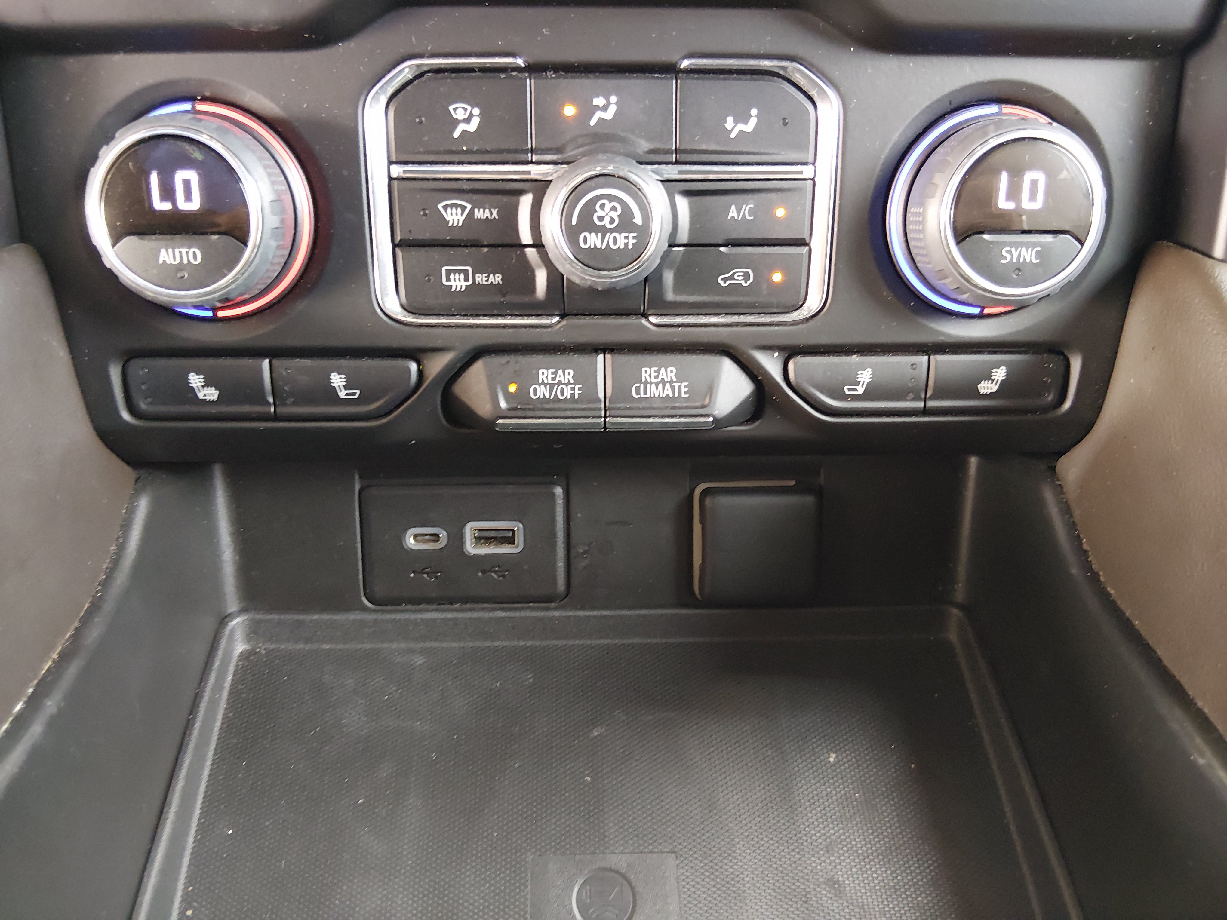 2023 Chevrolet Tahoe LT - Photo 18