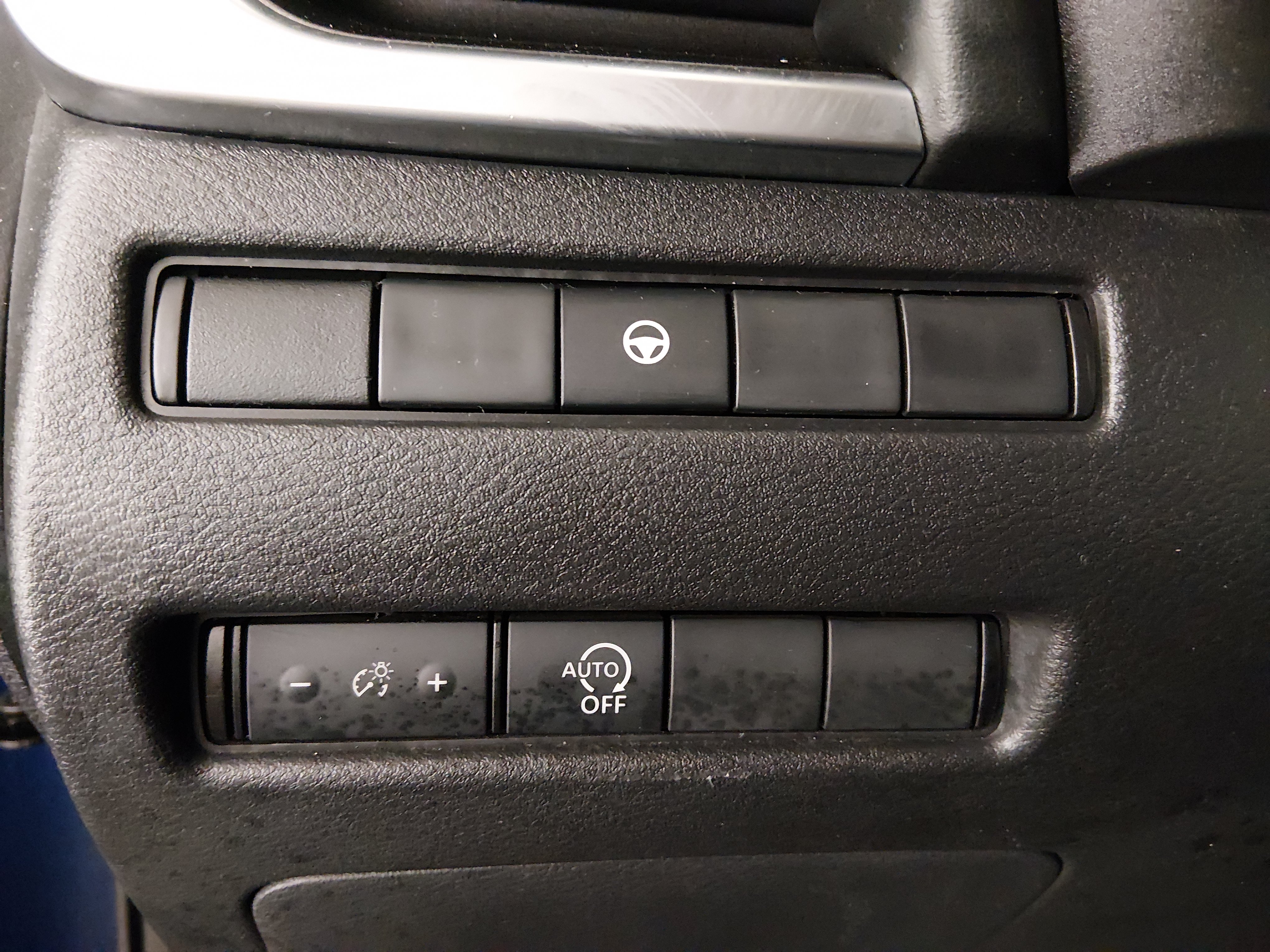 2023 Nissan Rogue SV - Photo 13