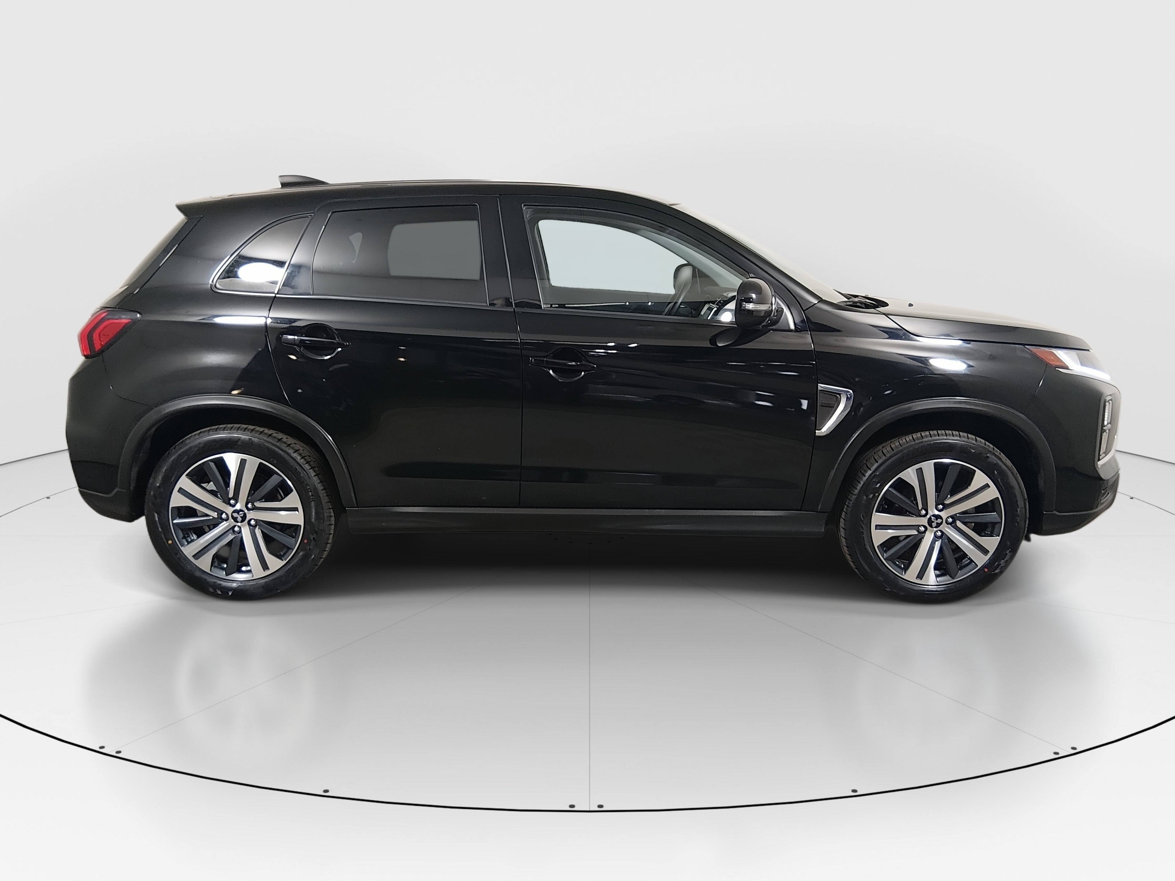 2024 Mitsubishi Outlander Sport SE - Photo 8