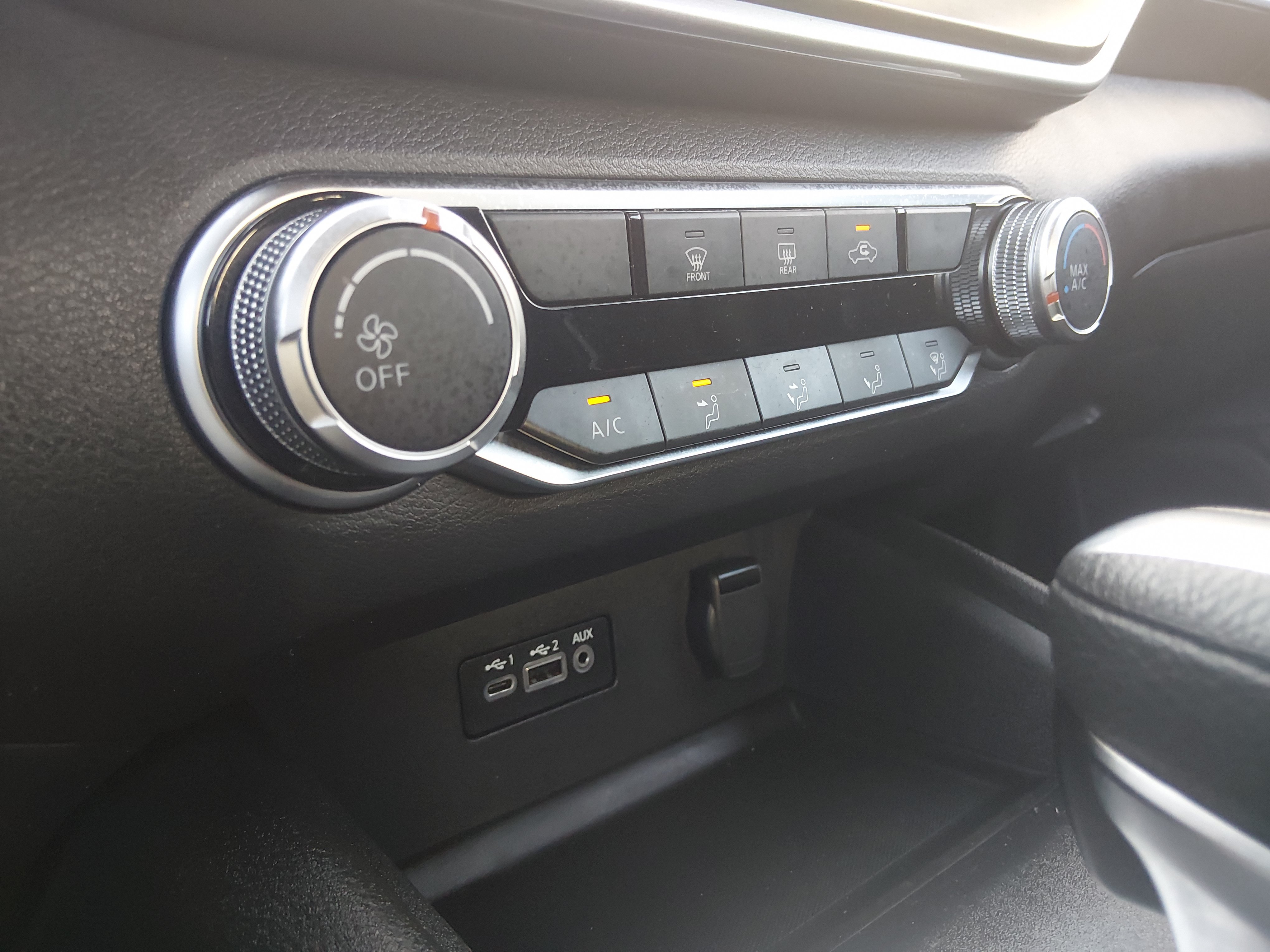 2025 Nissan Altima SV - Photo 20