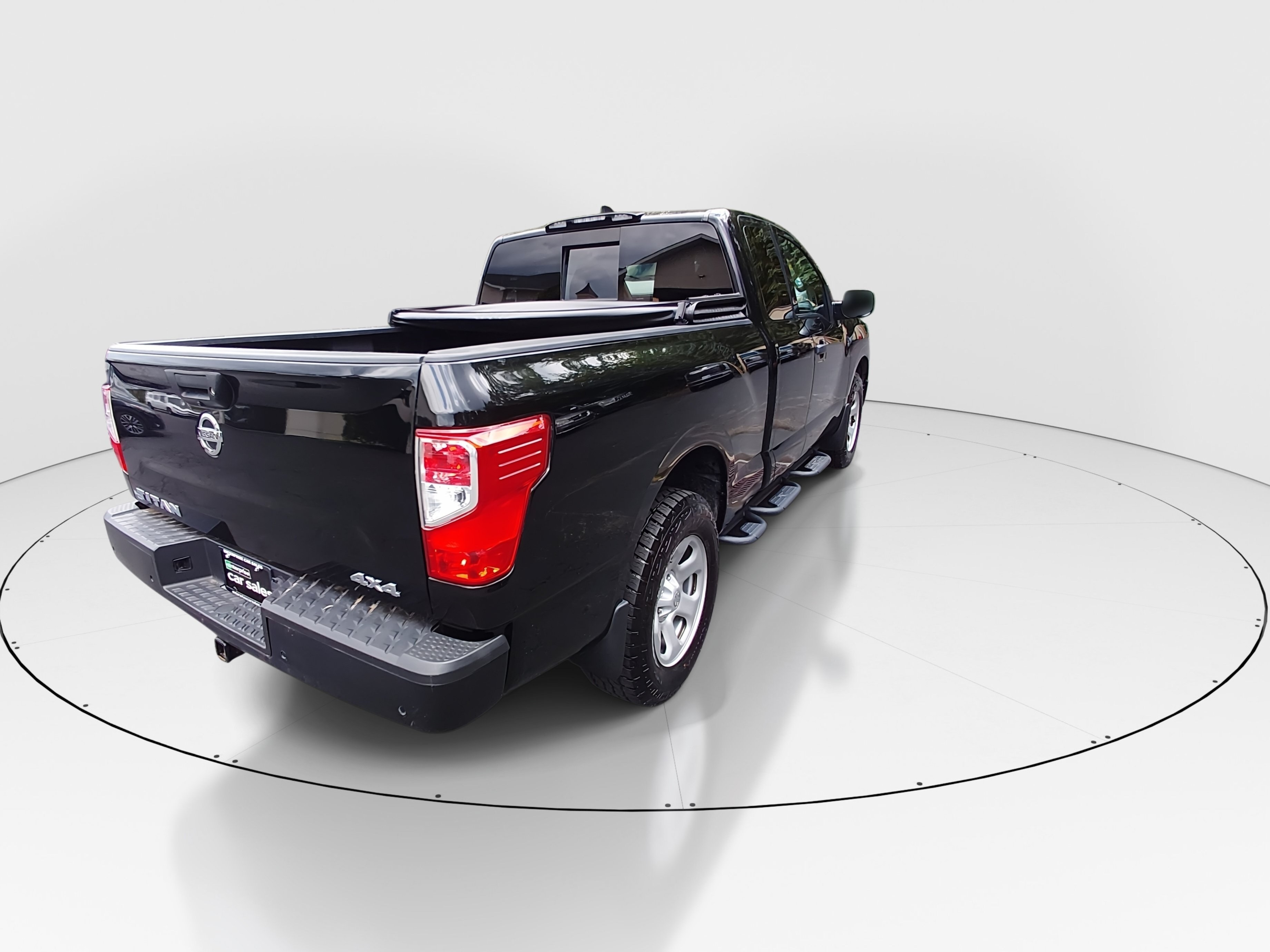 2022 Nissan Titan S - Photo 7