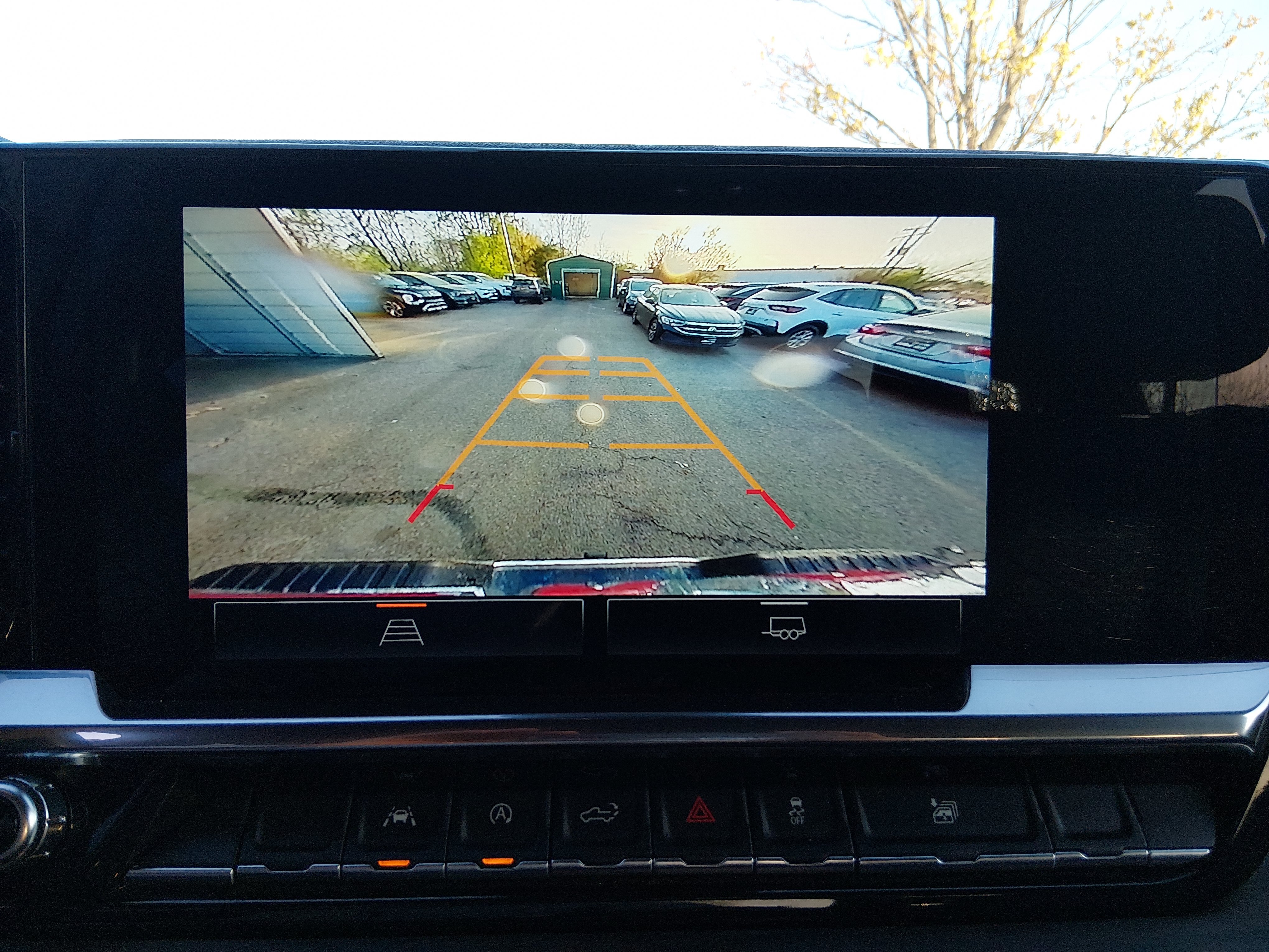 2025 GMC Sierra 1500 SLT - Photo 17