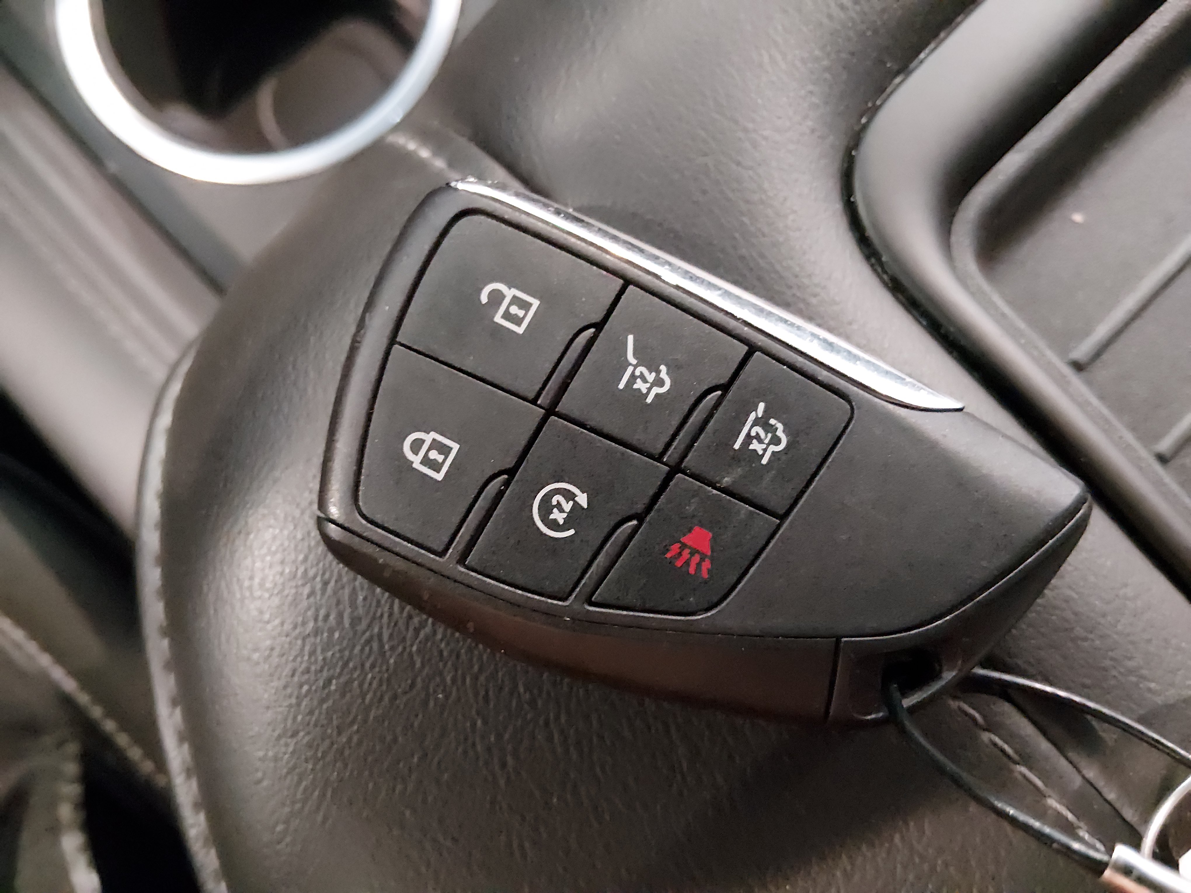 2024 Chevrolet Suburban LT - Photo 15
