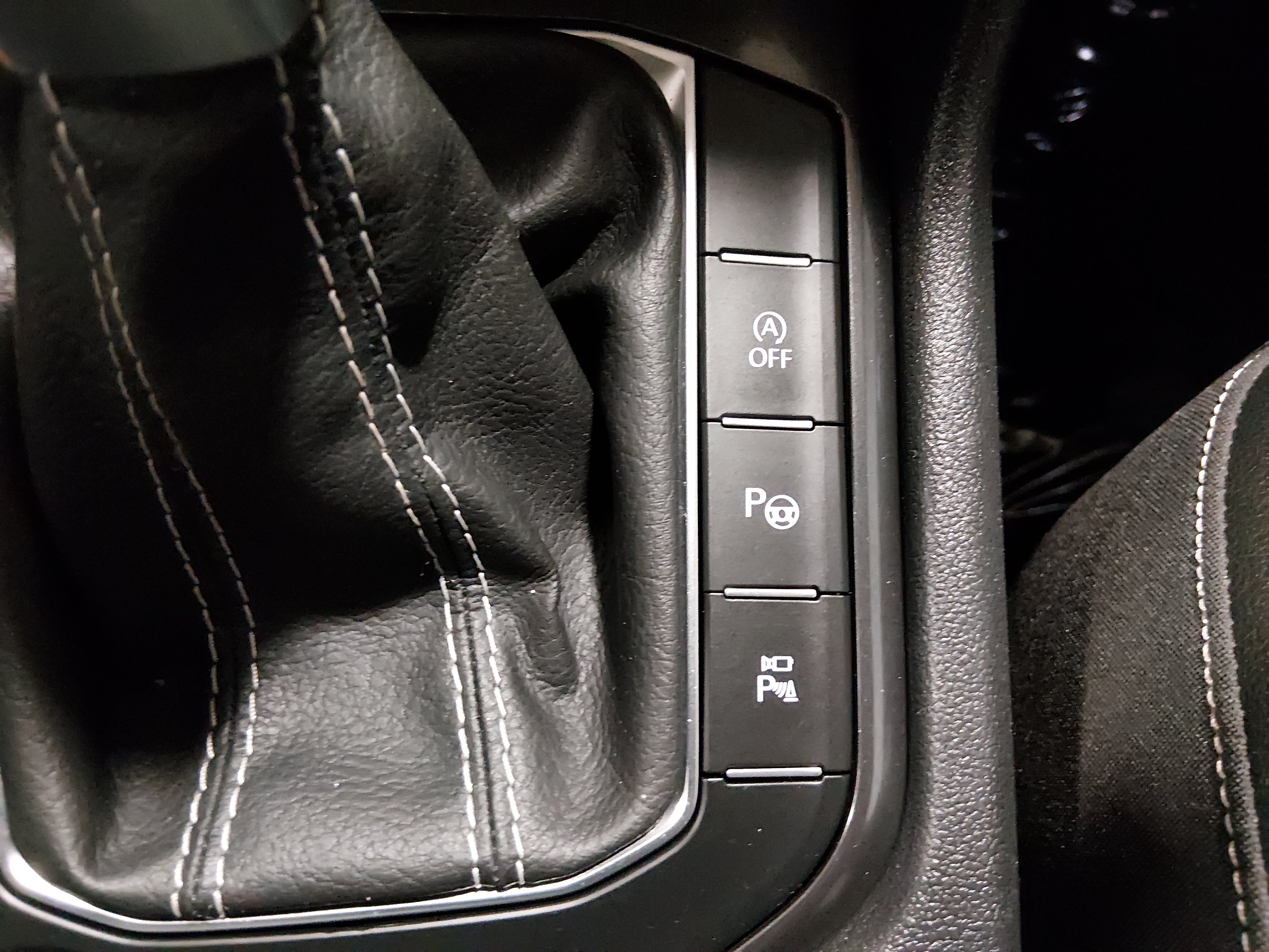 2023 Volkswagen Tiguan SEL R-LINE - Photo 21