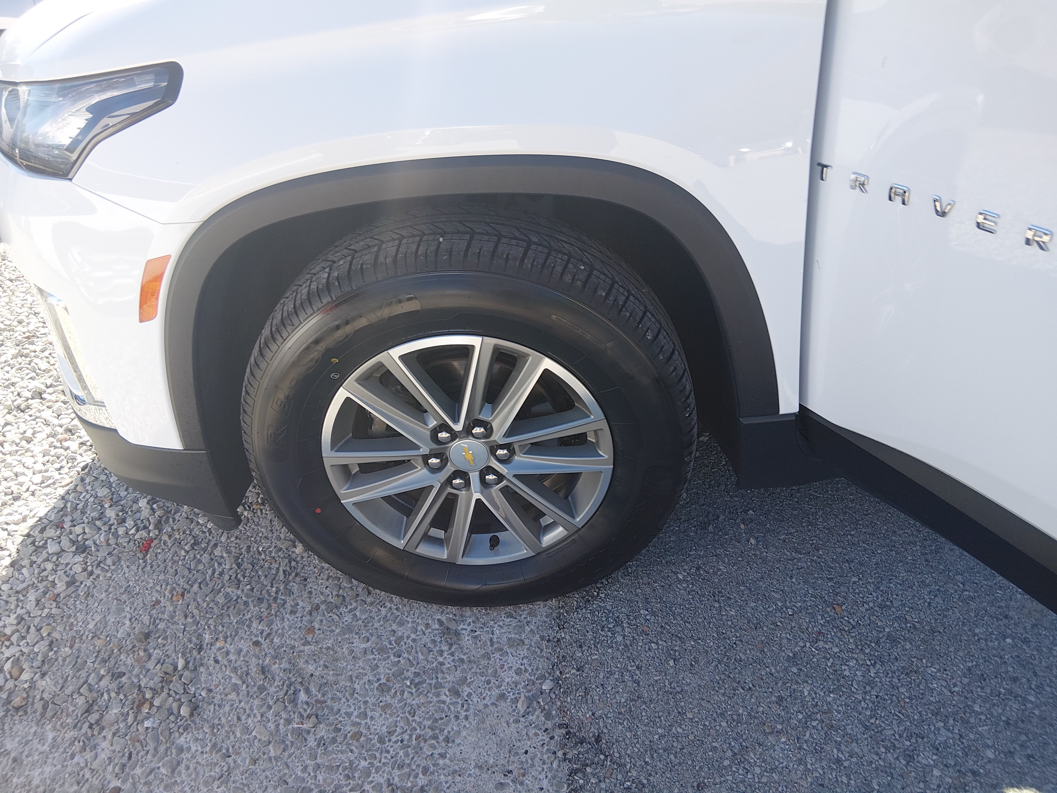 2023 Chevrolet Traverse 3LT - Photo 10