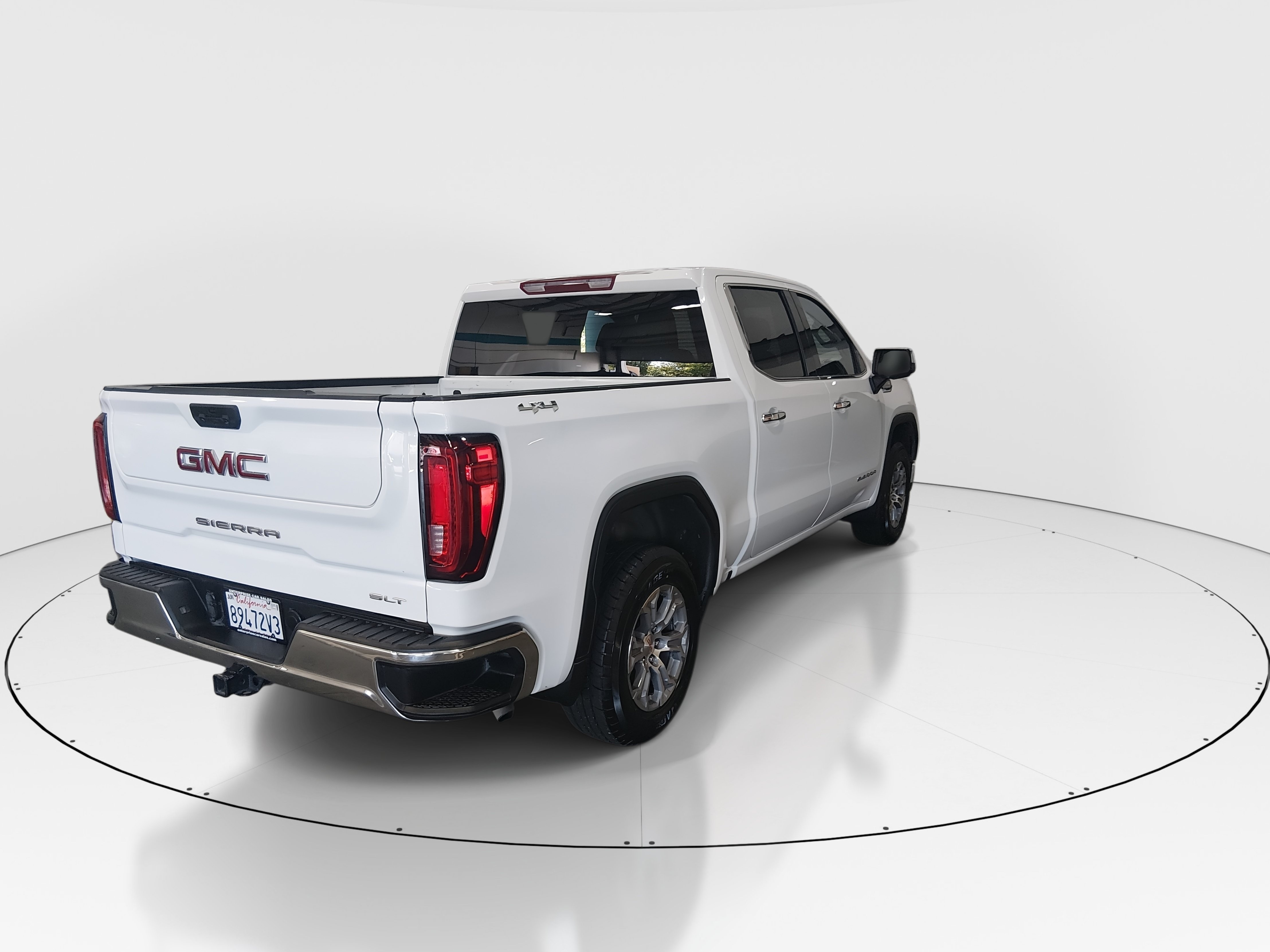 2024 GMC Sierra 1500 SLT - Photo 7