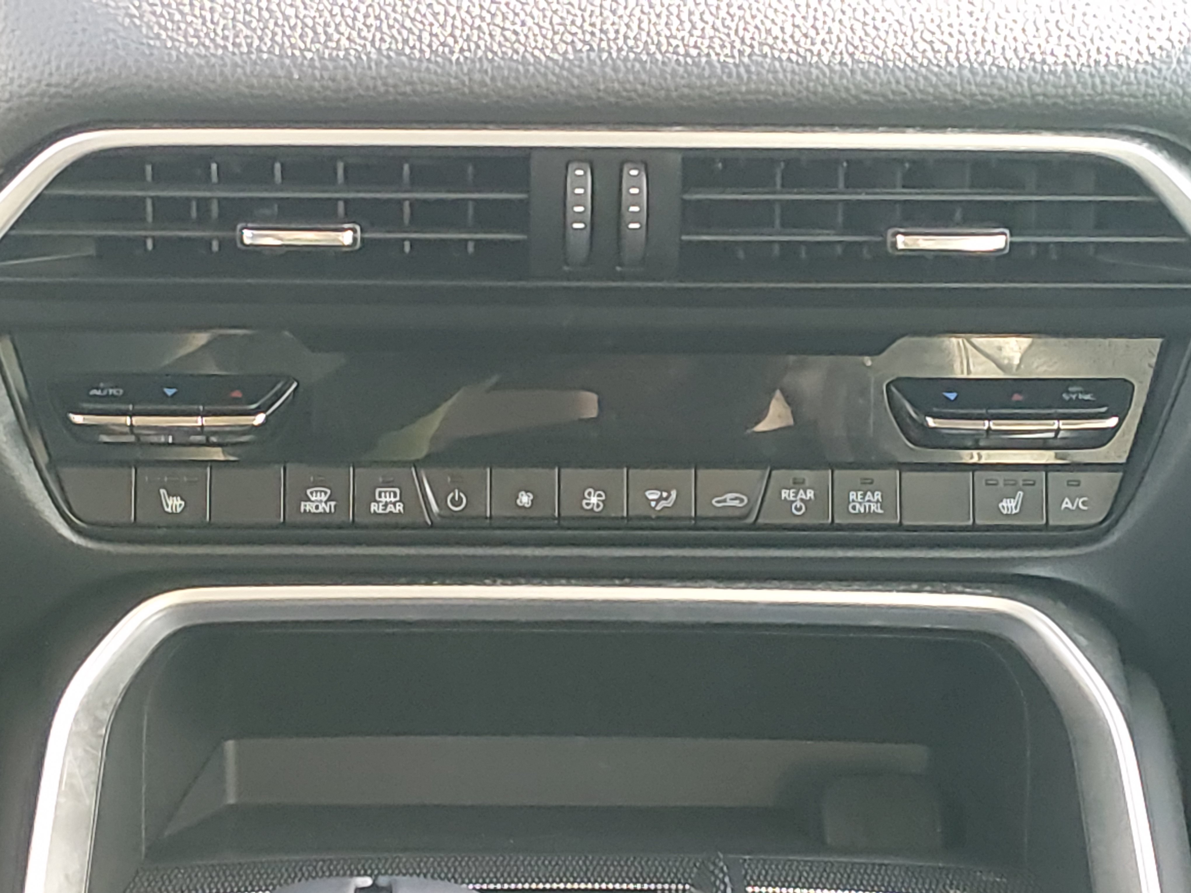 2024 Mazda CX-90 Turbo Premium Package - Photo 13
