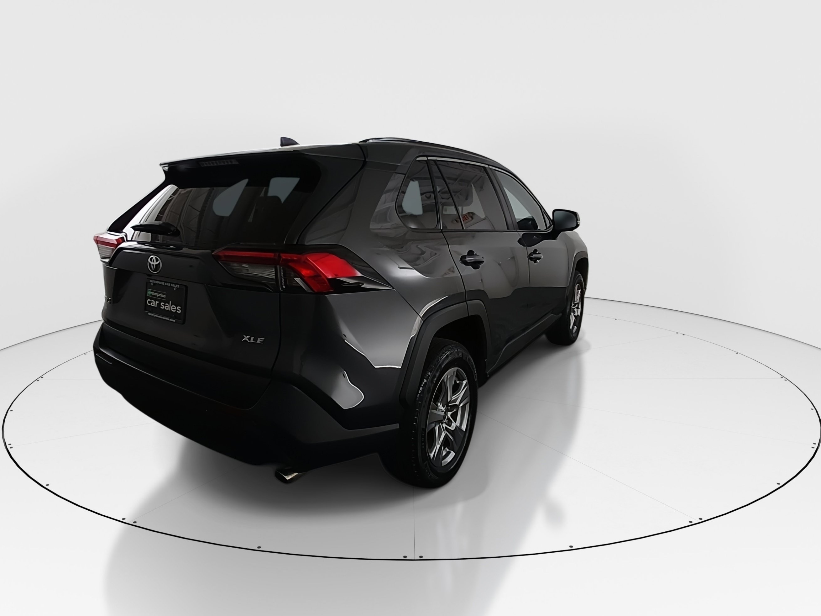 2024 Toyota RAV4 XLE - Photo 7