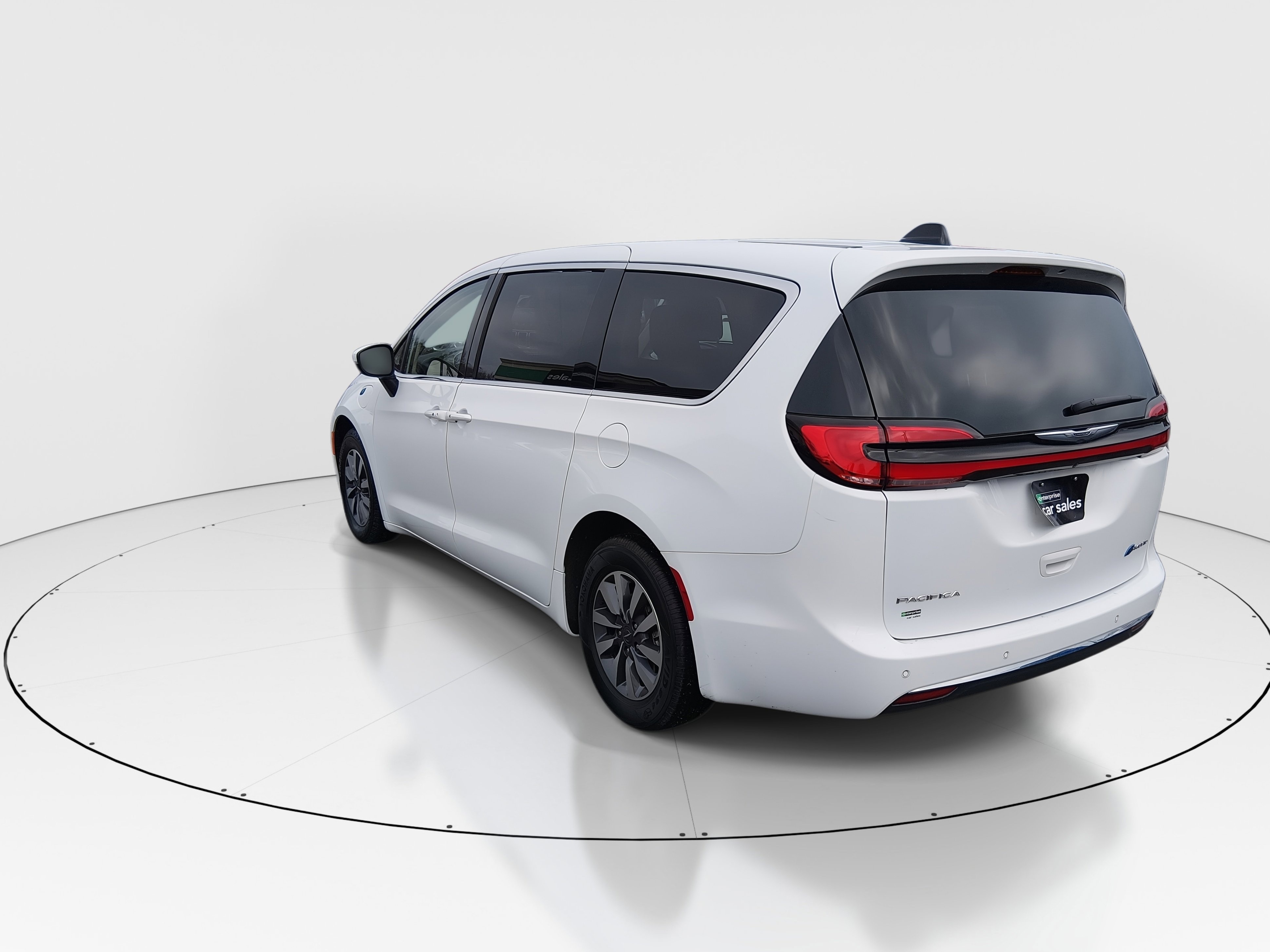 2023 Chrysler Pacifica Hybrid Touring L - Photo 5